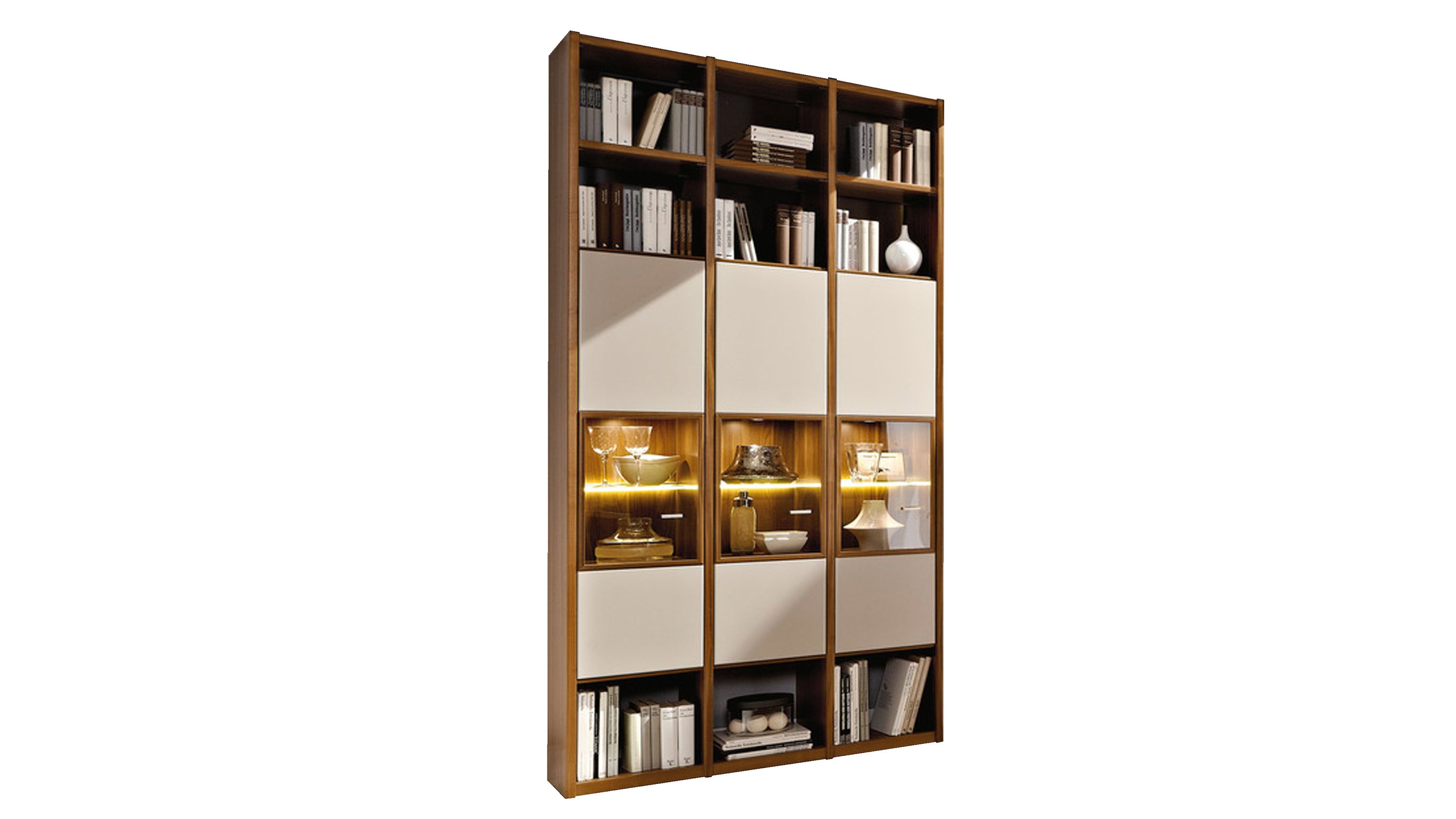 Wohnregal mit offenen und geschlossenen Fächern in Braun und Beige Dreiteiliges Wohnregal mit offenen und geschlossenen Fächern in braun und beige mit Beleuchtung