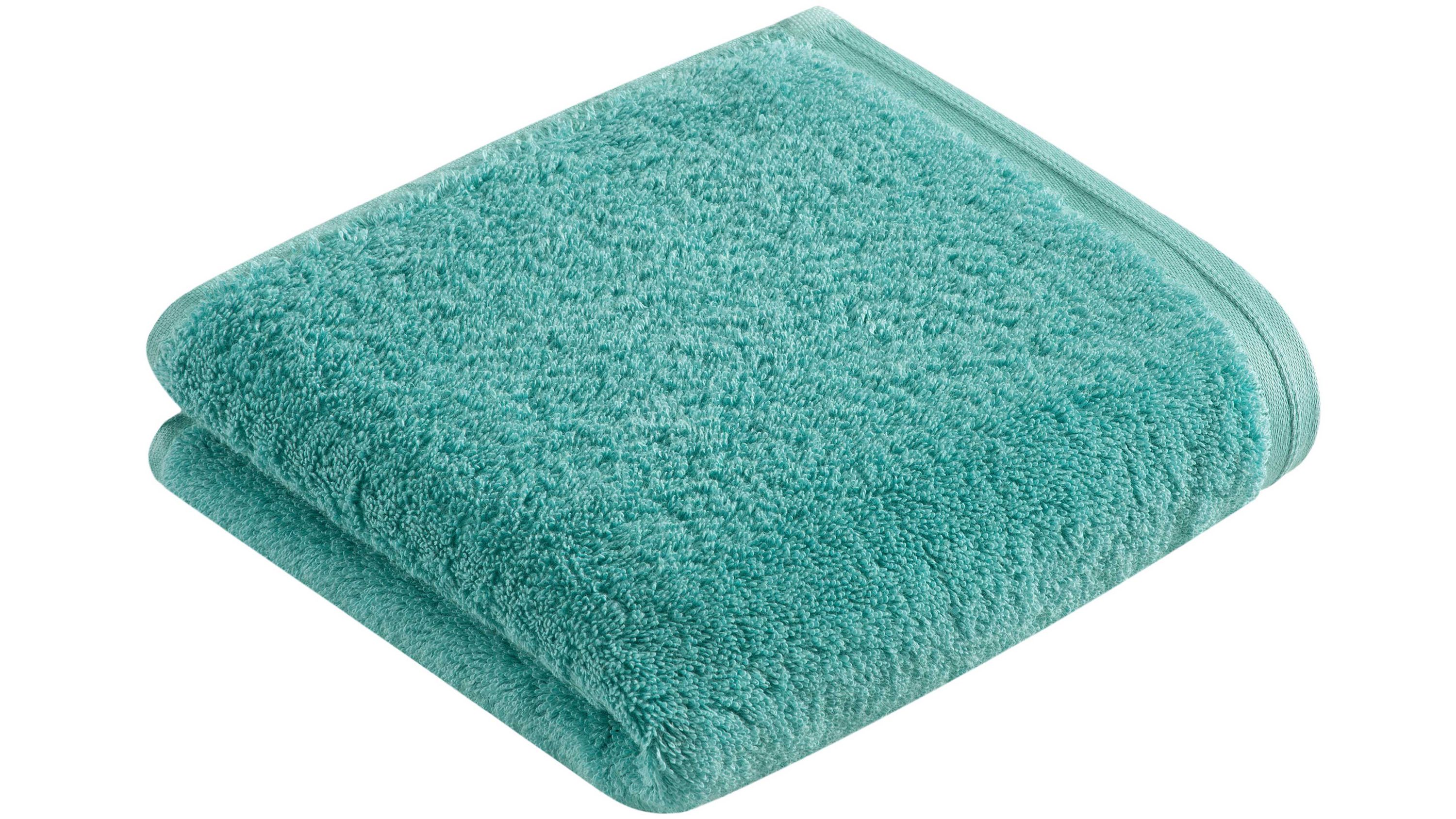 Gefaltetes Handtuch in blau mit weicher Oberfläche