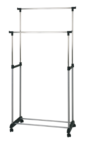 Rollgarderobe aus verchromtem Stahl mit zwei Kleiderstangen Rollgarderobe aus verchromtem Stahl mit zwei Kleiderstangen und vier Rollen