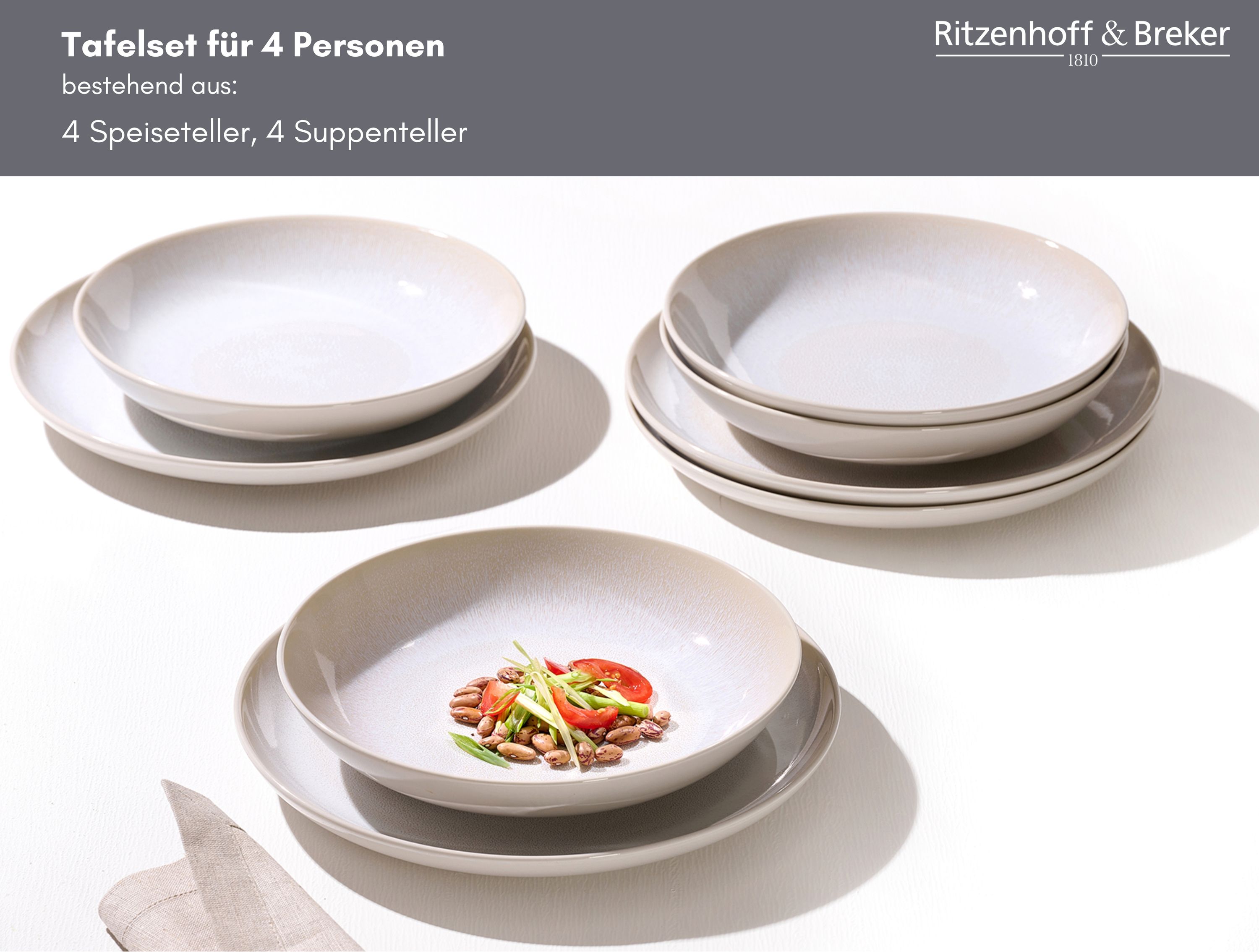 Beige rundes Speiseset bestehend aus flachen Tellern und tiefen Suppentellern gestapelt auf weißem Untergrund
