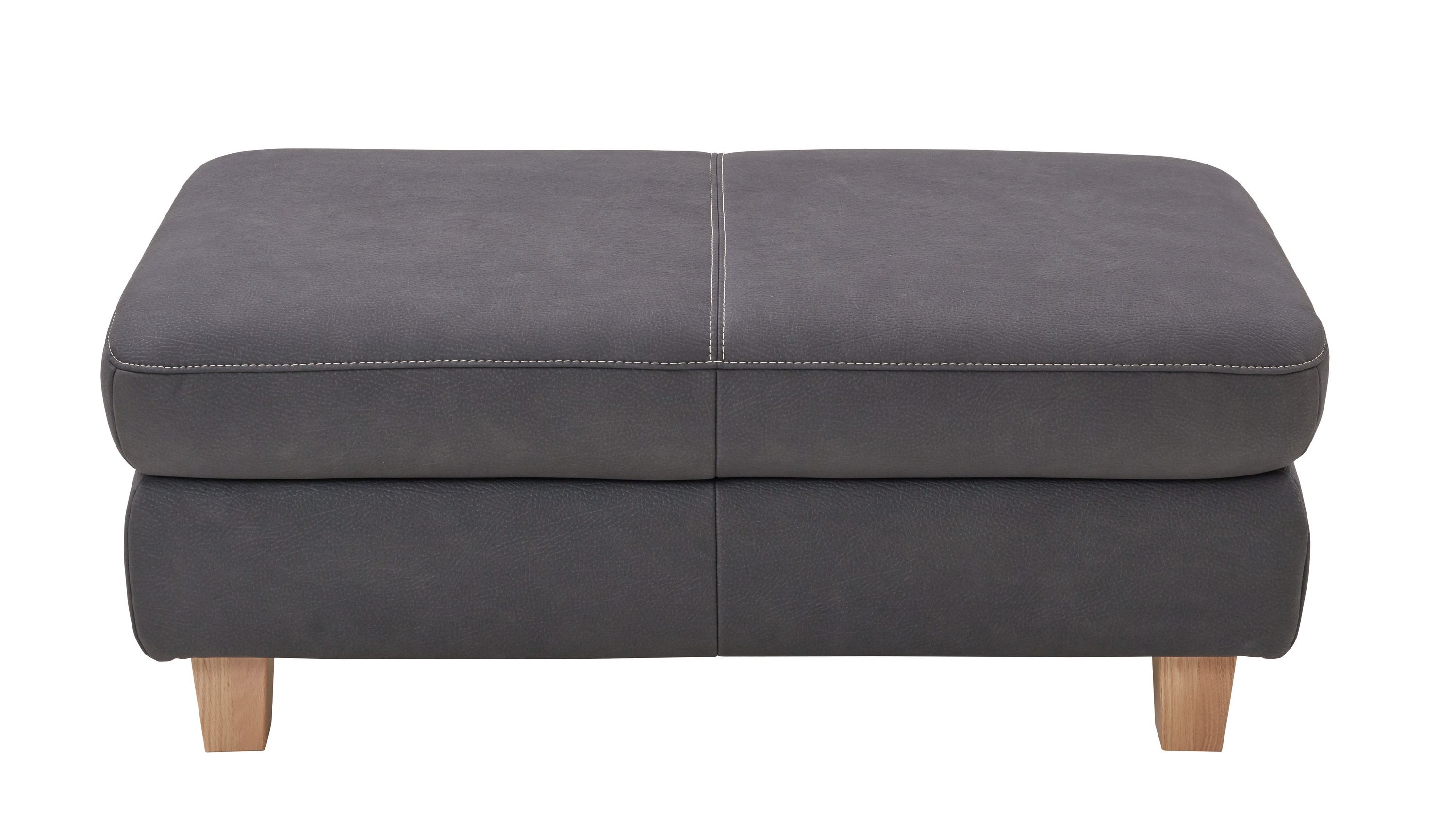 Hocker mit dunkelgrauem Stoffbezug und Holzfüßen Rechteckiger Hocker mit dunkelgrauem Stoffbezug und hellen Holzfüßen