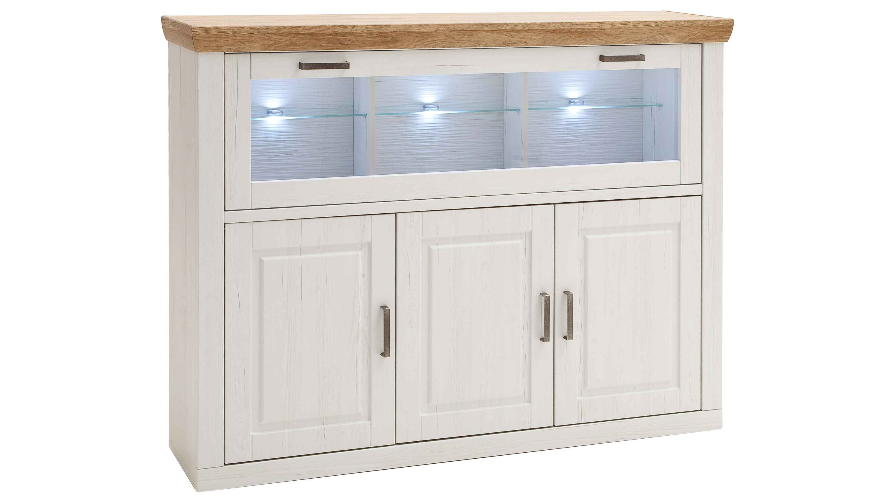 Weißes Highboard mit vier Türen obere Türen mit Glas und Beleuchtung Holzplatte in heller Holzfarbe