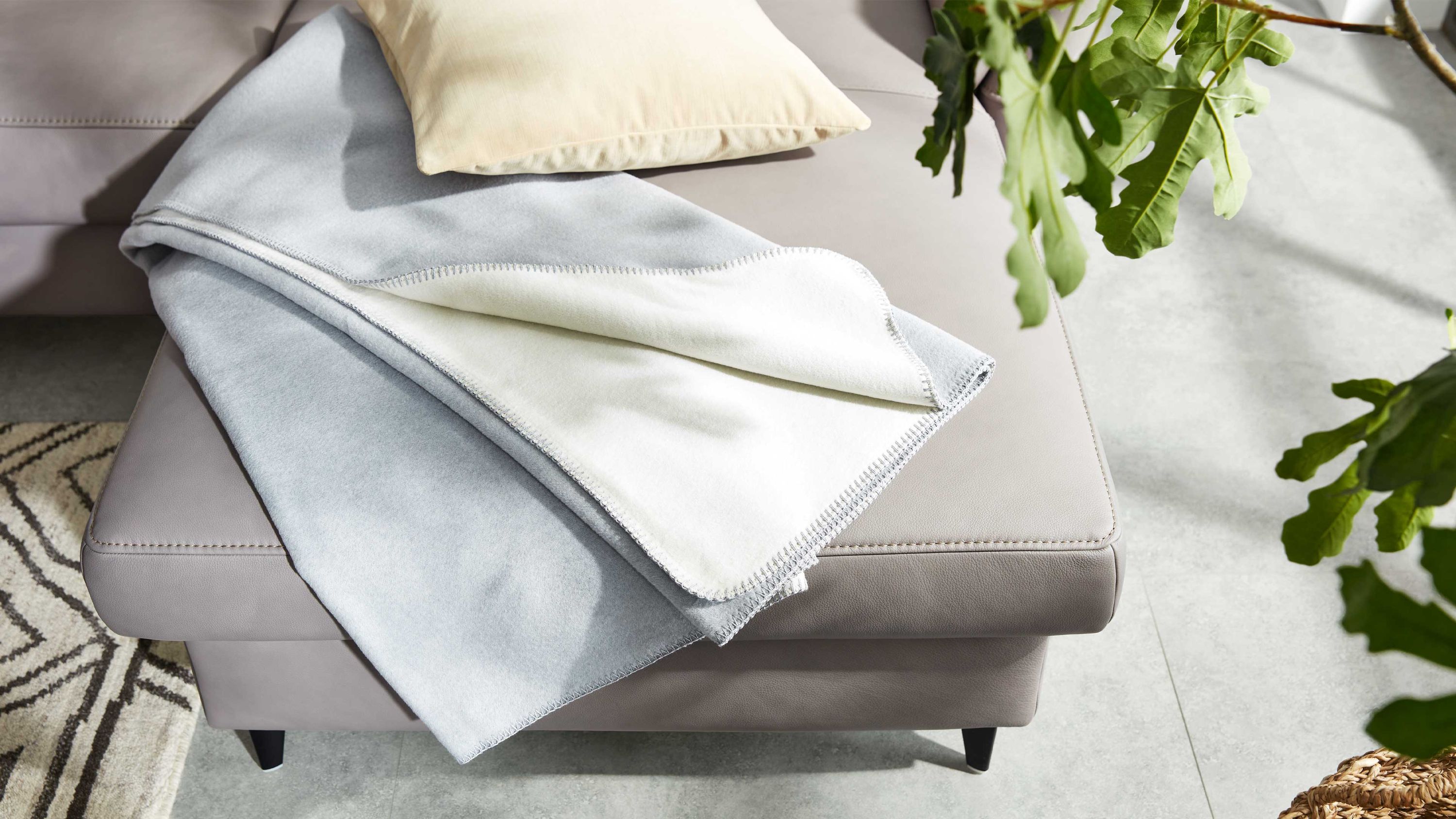 Interliving Wohndecke Serie 9103 Eisblau & Creme  ca. 150 x 200 cm