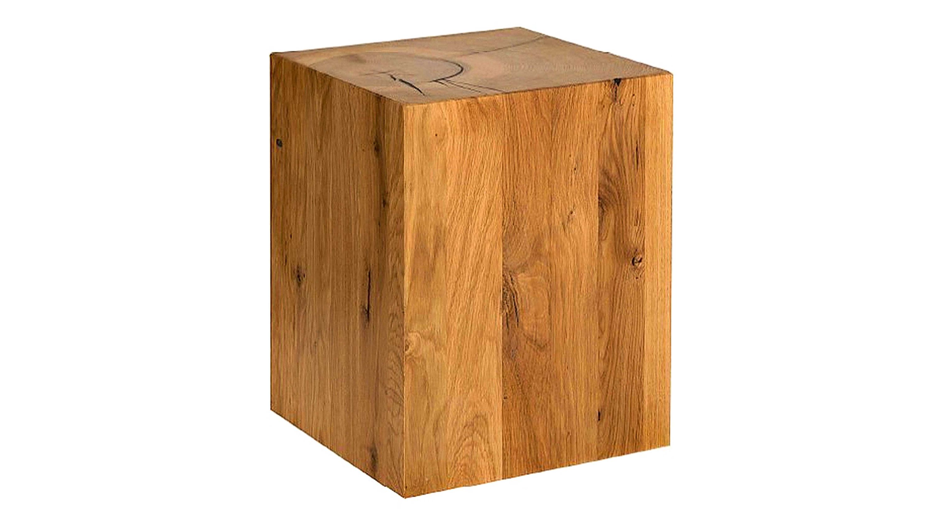 Quadratischer Hocker aus naturfarbenem Holz mit sichtbarer Maserung