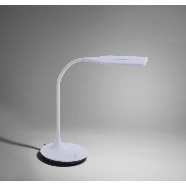 Moderne Tischlampe mit geschwungenem Design, Gehäuse in Weiß auf dunklem Hintergrund