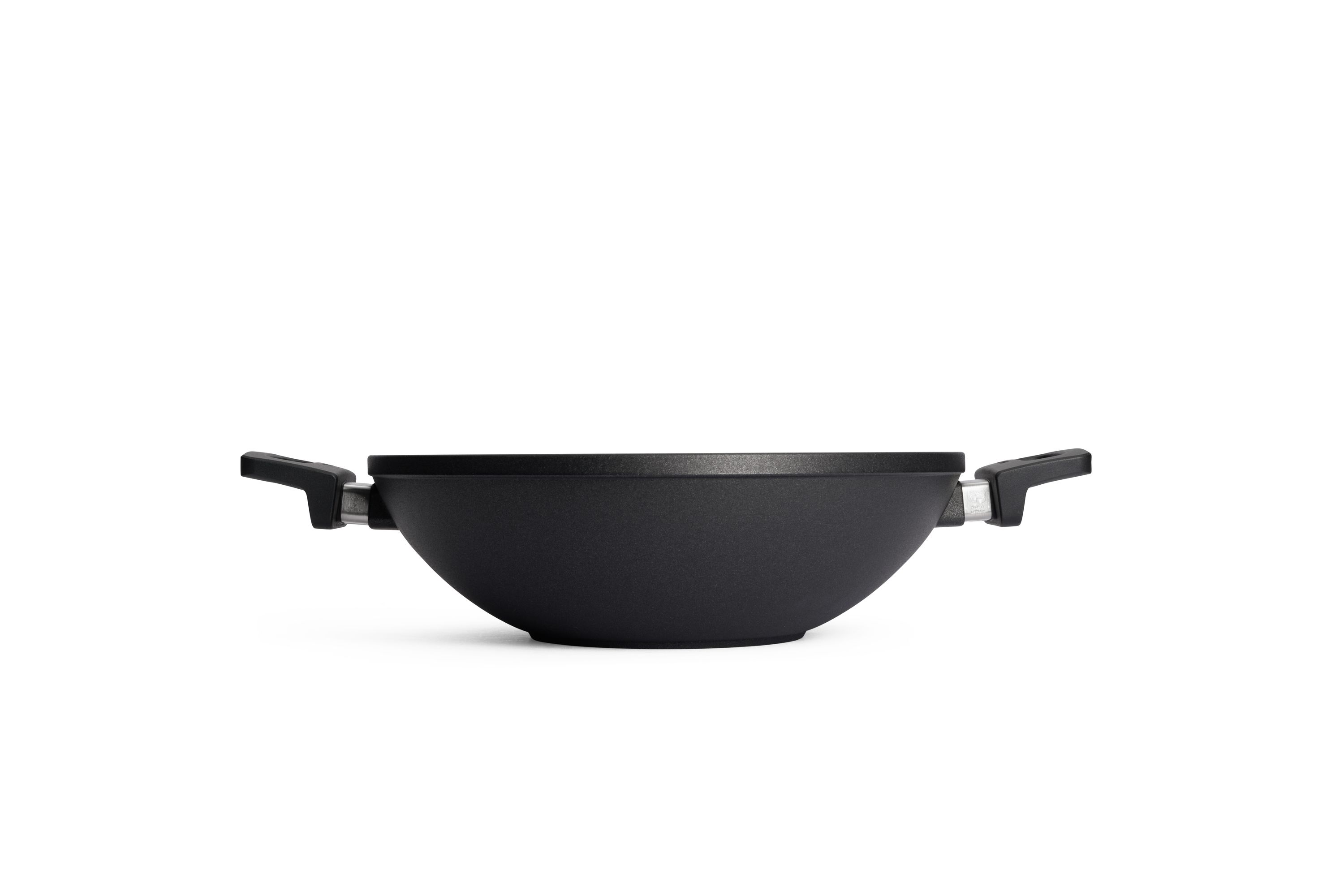 Seitliche Ansicht eines WOLL Woks ohne Deckel mit zwei Griffen.