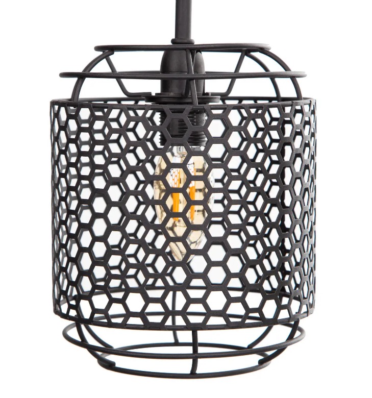 Nino Leuchten Pendelleuchte Metall Grasgeflecht 74x15x150?cm höhenverstellbar Pendelleuchte mit offenem Metallrahmen im Hexagonmuster und sichtbarem Leuchtmittel  freigestellt fotografiert