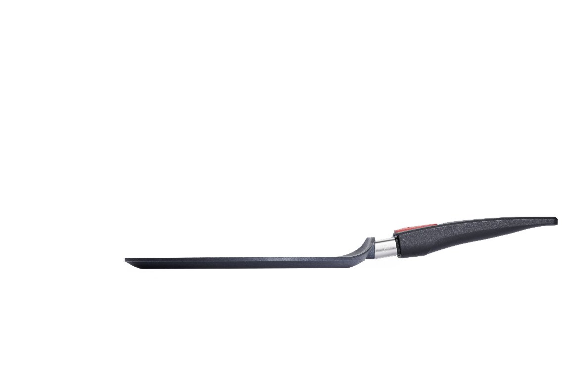 Seitliche Ansicht einer flachen Crépepfanne mit ergonomischem Griff und rotem Knopf.