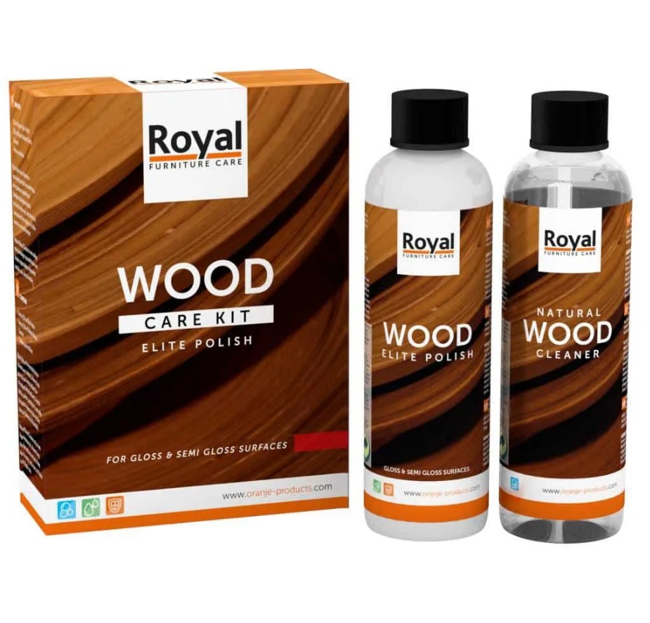 Holzpflegeset von Oranje Royal Holzpflegeset von Oranje Royal mit zwei Flaschen und Box Royal Elite Wood Care Kit frontal vor braunem Holz-Hintergrund