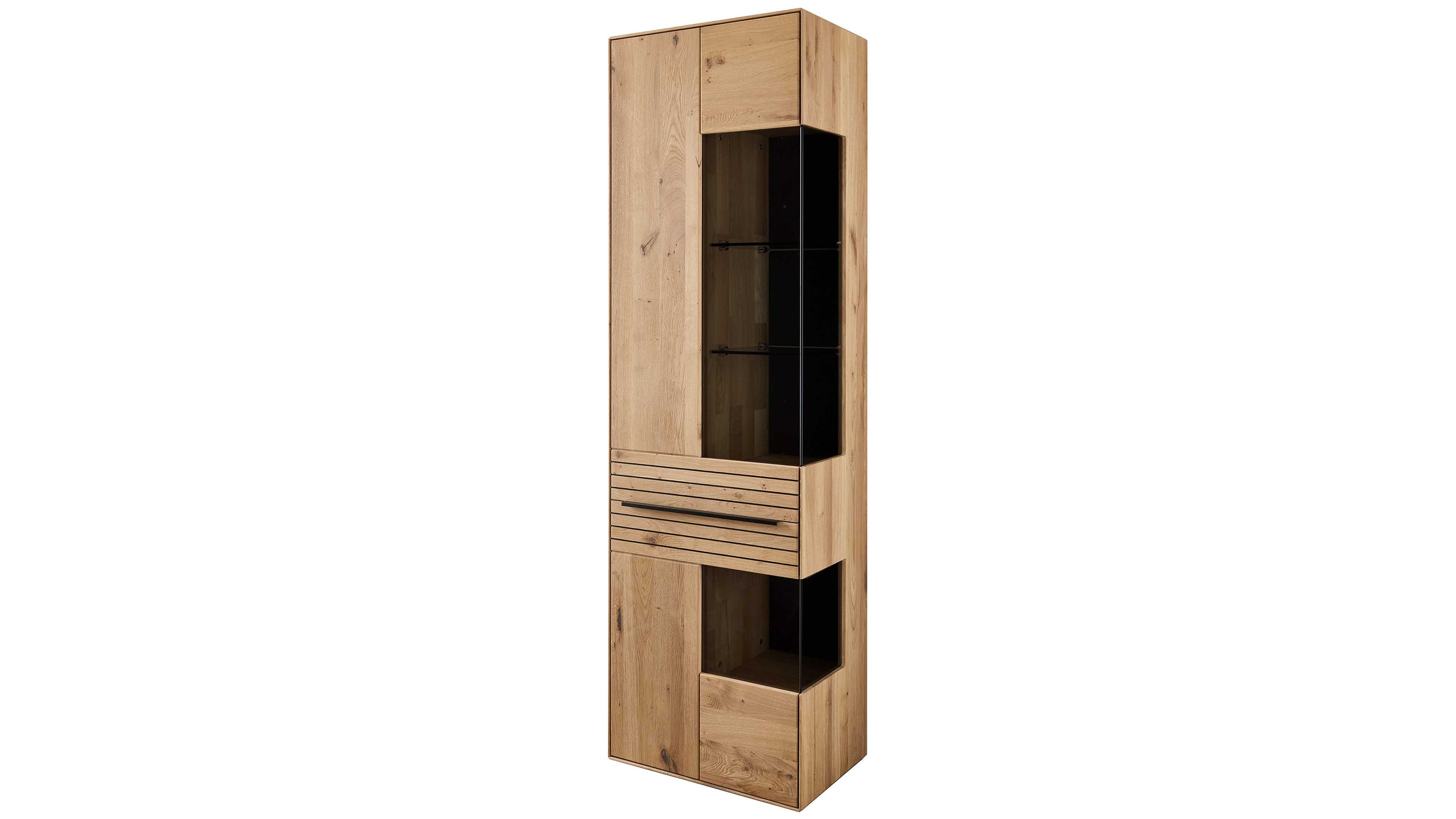 Hochrechteckiger Vitrinenschrank mit Glastüren und Holzfront in heller Holzoptik