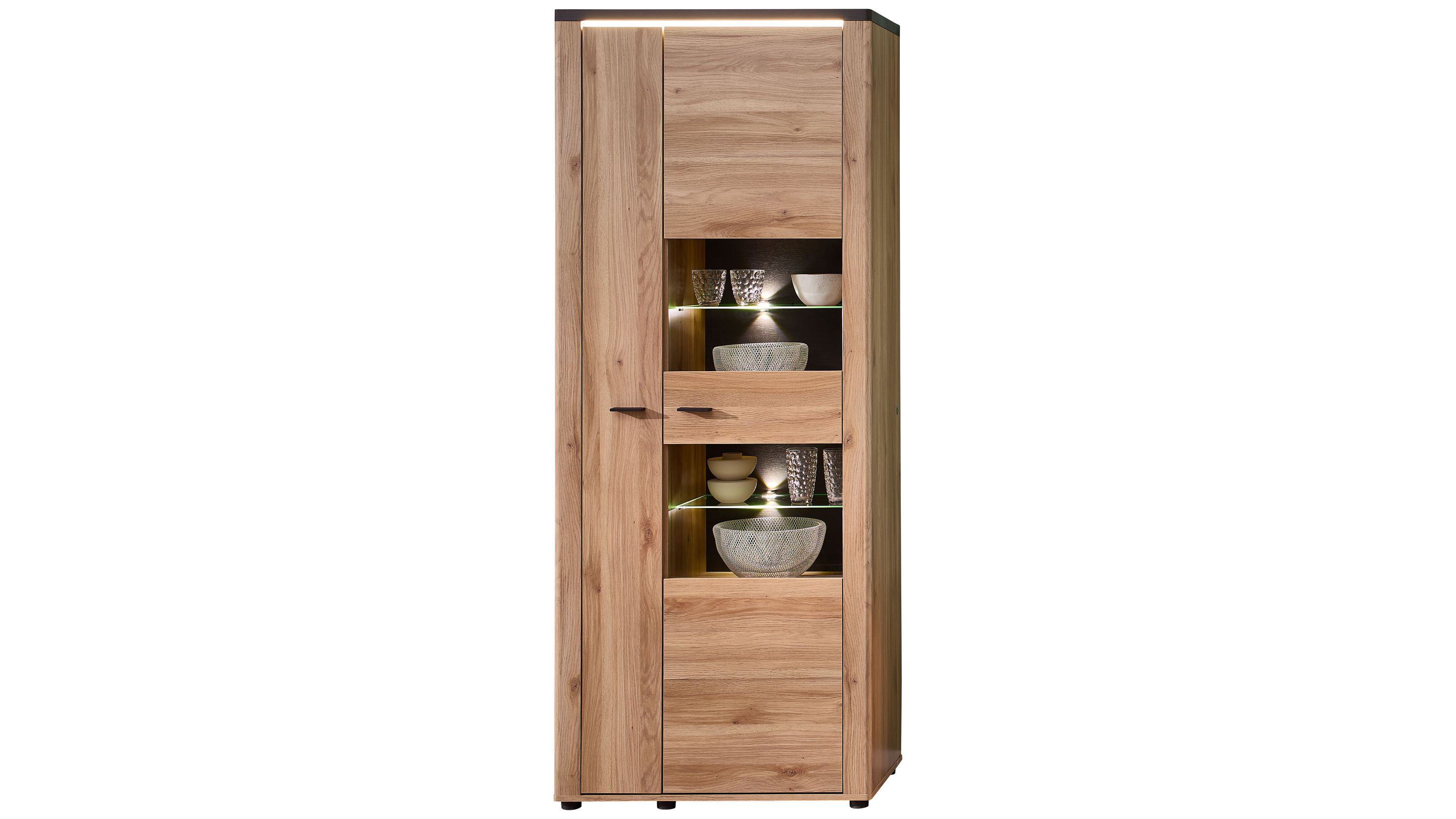 Vitrine mit Beleuchtung in Holzoptik und dunklem Rahmen Hohe Vitrine mit zwei Glaseinsätzen und integrierter Beleuchtung in Holzoptik und dunklem Rahmen