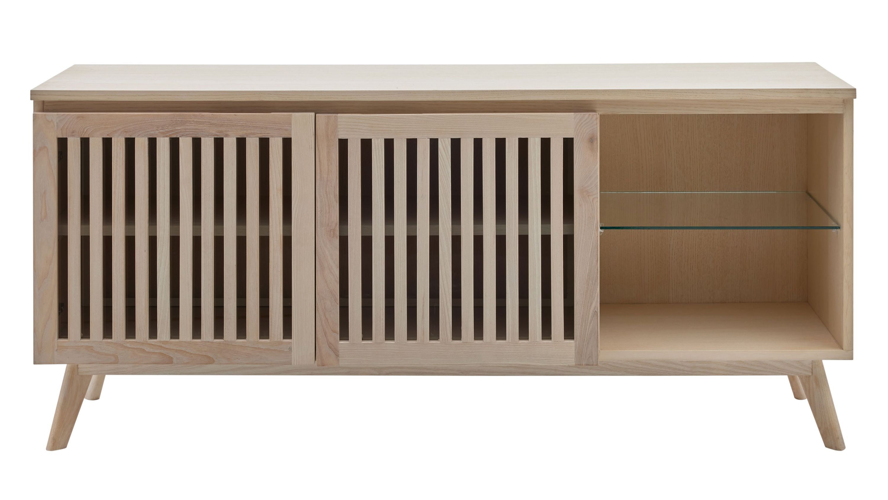 Lowboard mit zwei Türen und offenem Fach in weiß gewaschener Esche Lowboard mit zwei Türen mit vertikalen Lamellen und offenem Fach mit Glasboden in weiß gewaschener Esche