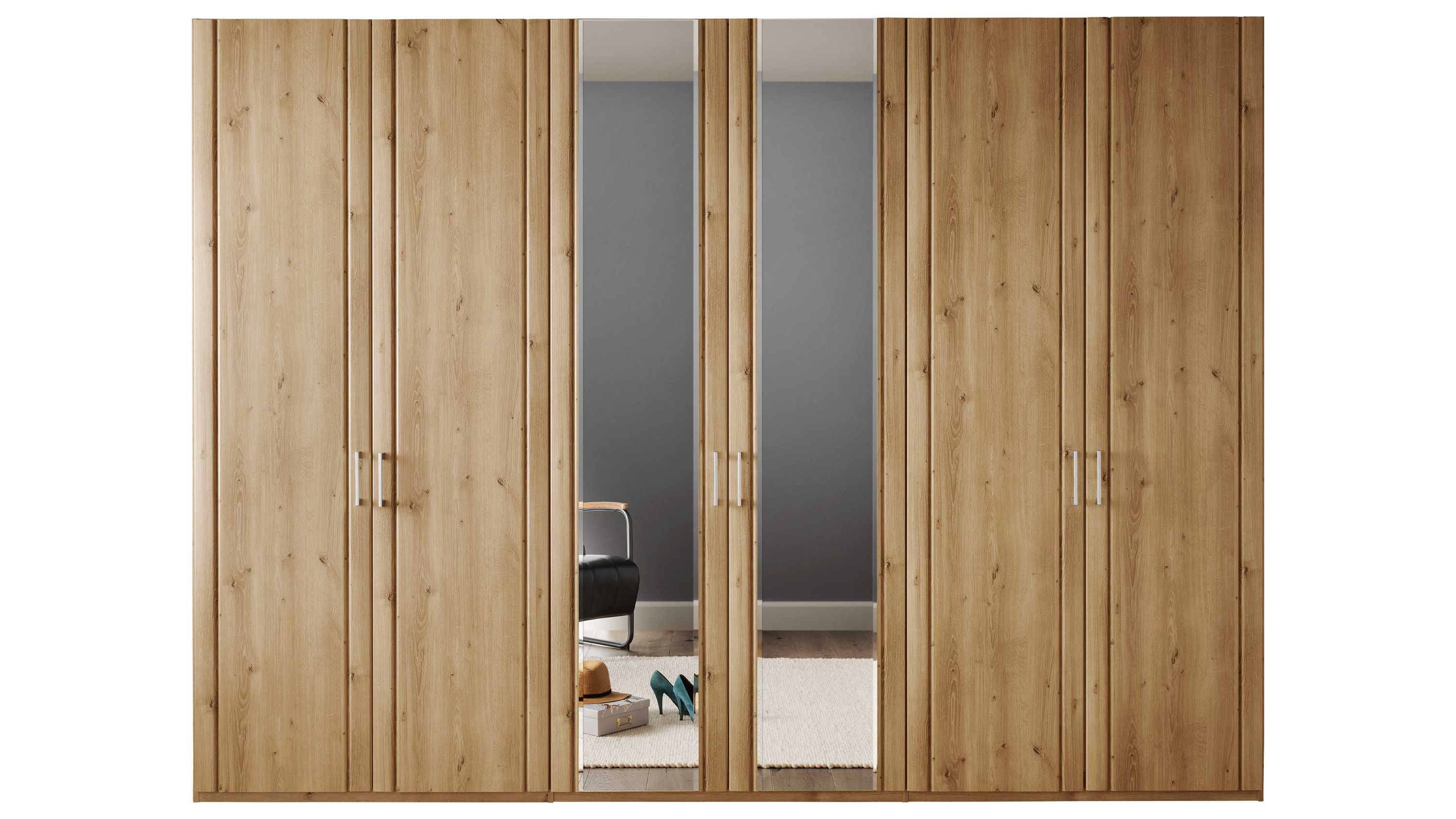 Sechstüriger Kleiderschrank in heller Holzoptik mit zwei mittigen Spiegeltüren