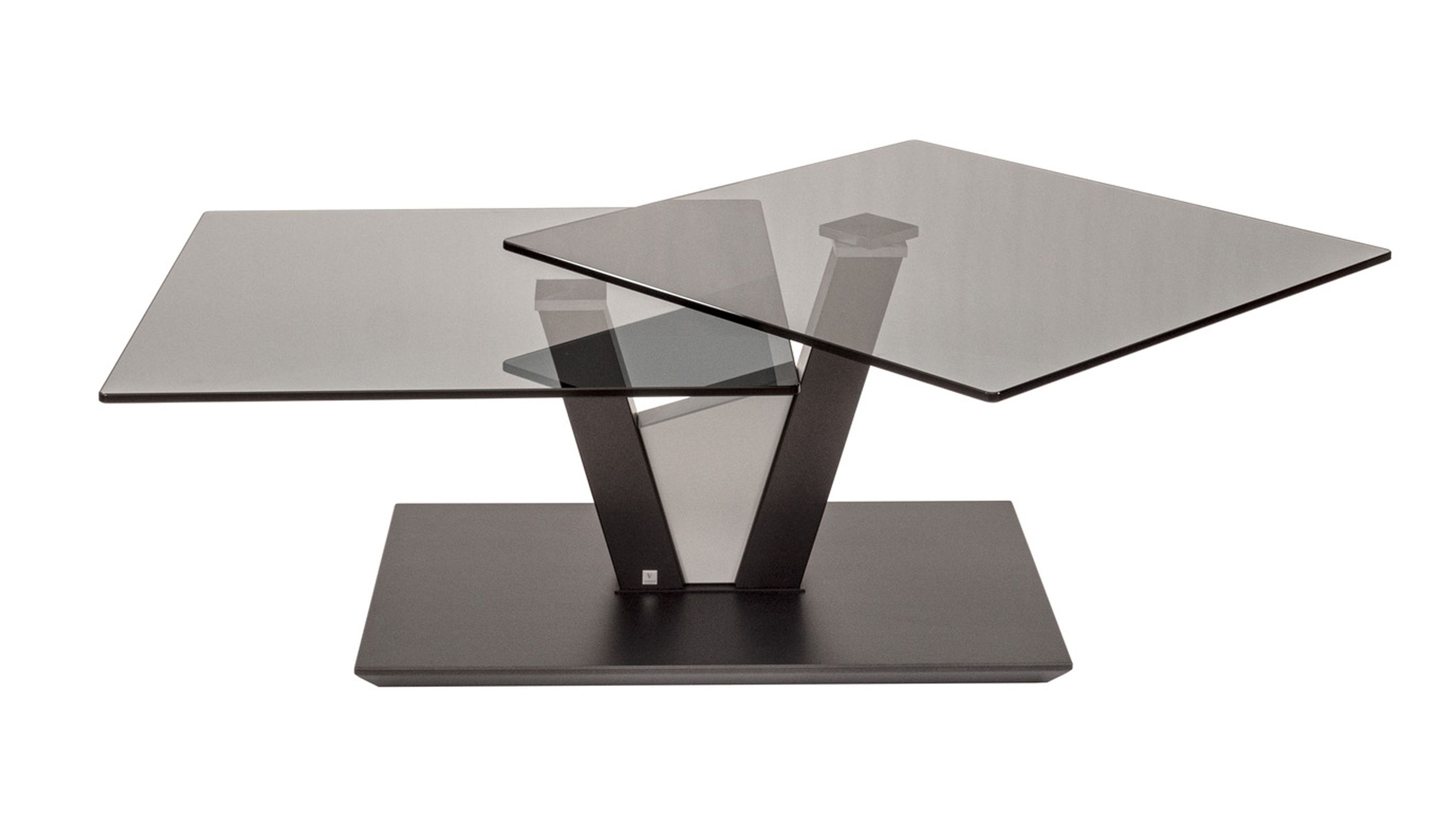 Couchtisch mit zwei quadratischen grauen Glasplatten und schwarzem rechteckigem Fuß