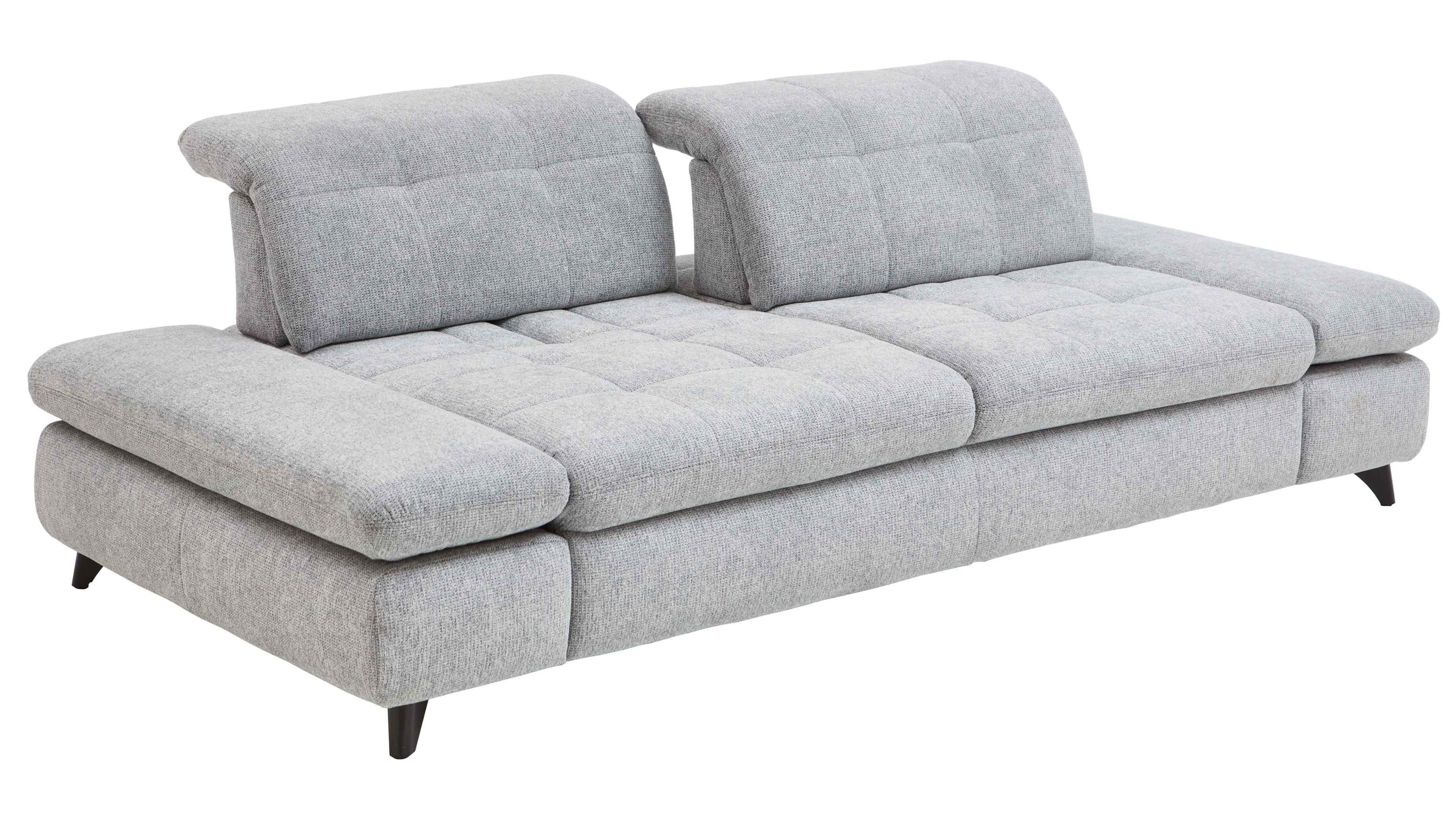 Dreisitziges Sofa mit gepolsterten Armlehnen und verstellbaren Rückenlehnen in hellgrauem Stoff