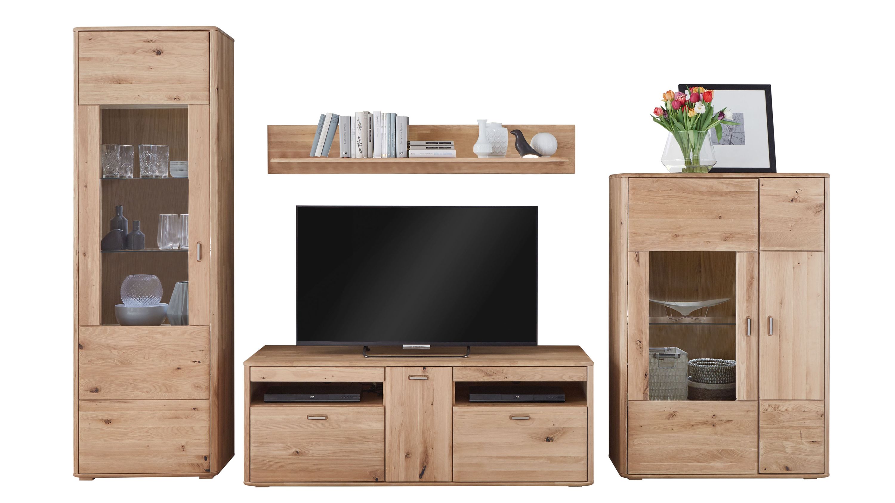 Vierteilige Wohnkombination aus biancofarbener Balkeneiche mit Vitrine TV-Board Hängeregal und Schrank