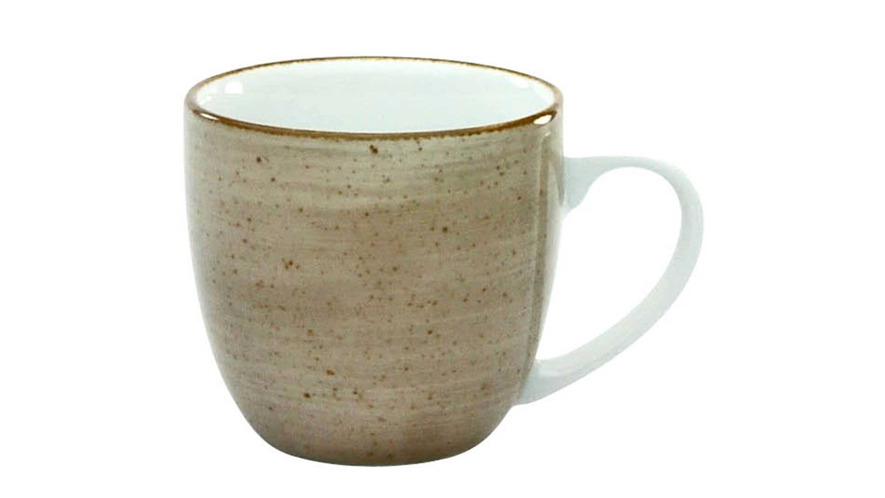 Kaffeebecher mit rundem Körper in schlammfarbener Oberfläche und weißem Henkel