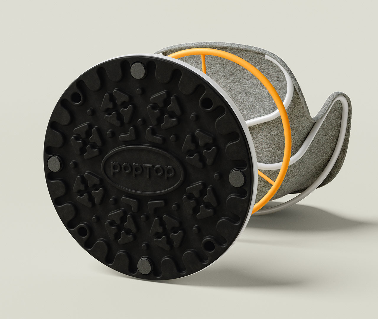 Drehstuhl mit schwarzem Sockel, grauem Sitz und gelben Akzenten, seitlich liegend mit sichtbarem „poptop“-Logo.