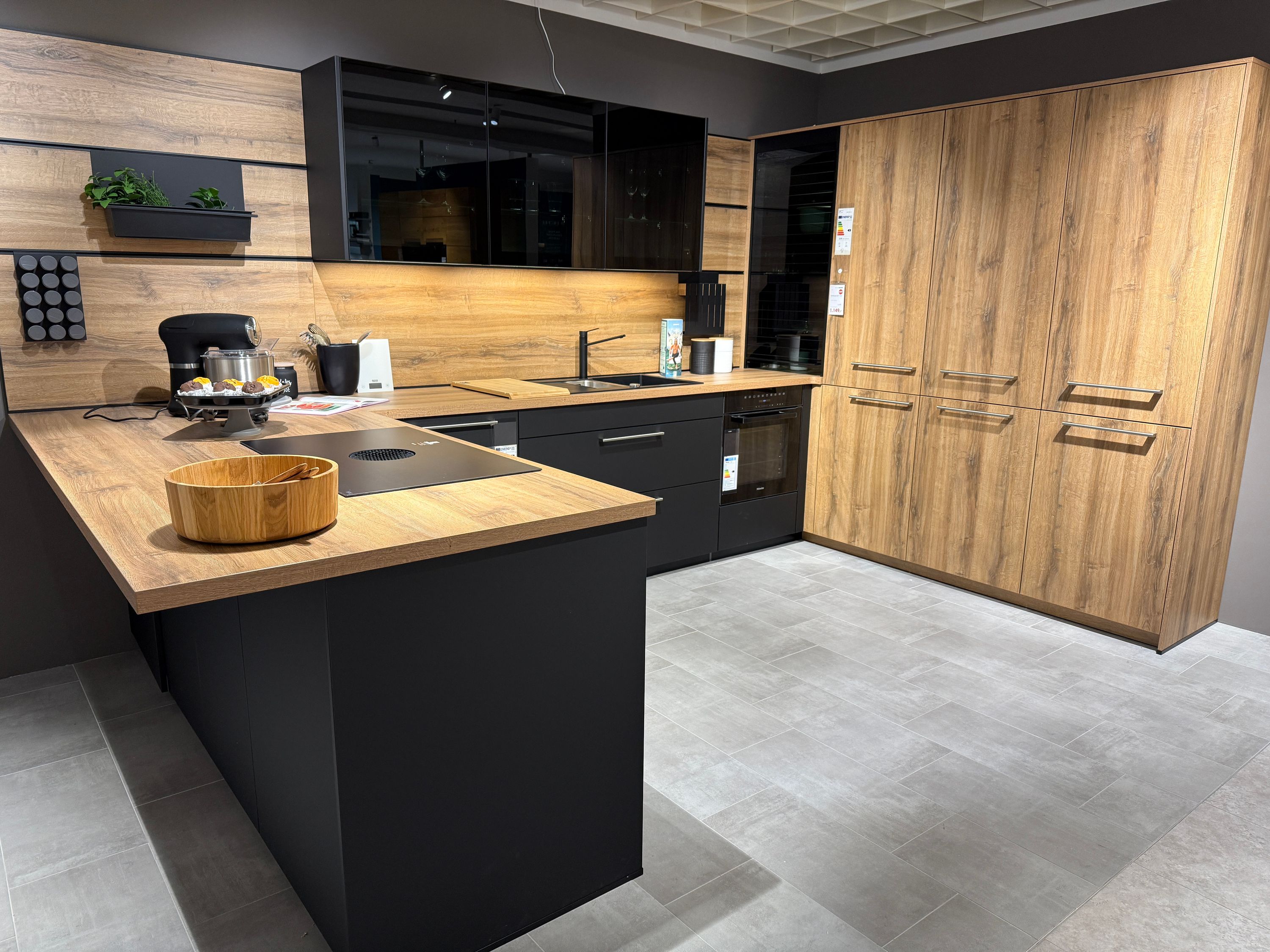 Schüller Einbauküche Franziska FMA MK 3150 Onyxschwarz matt Front L187U moderne Komplettküche