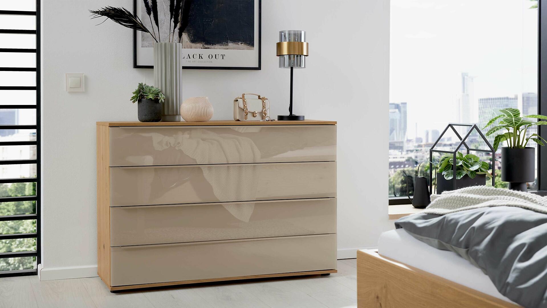 Interliving Schubladenkommode Serie 1210 Taupe Balkeneiche 120 cm Breite
