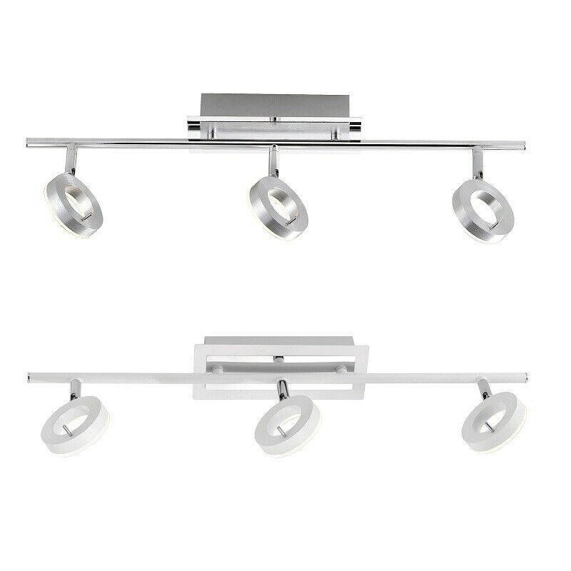 Zwei aluminiumfarbene deckenleuchten mit drei  schwenkbaren spots