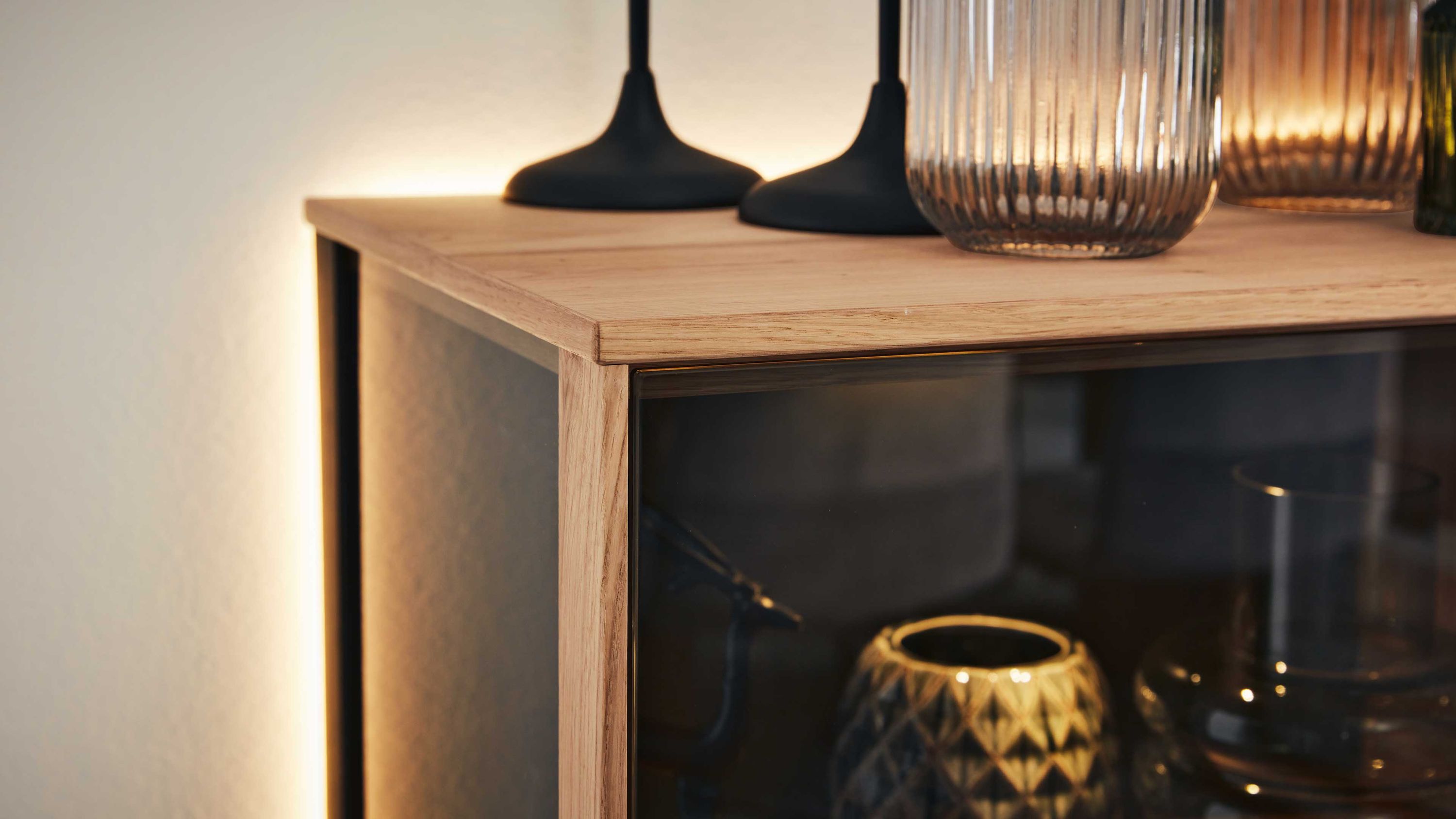 Interliving Esszimmer Serie 5604 - Ambiente-Beleuchtung V794-0041 18 Watt - für Side- & Highboards