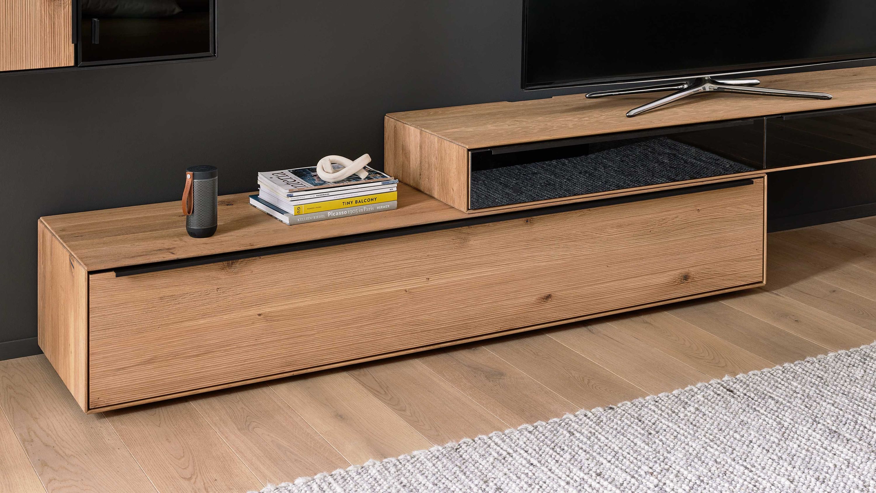 Interliving Wohnzimmer Serie 2033 - Lowboard 126605 Asteiche - eine Klapptür, Länge ca. 182 cm