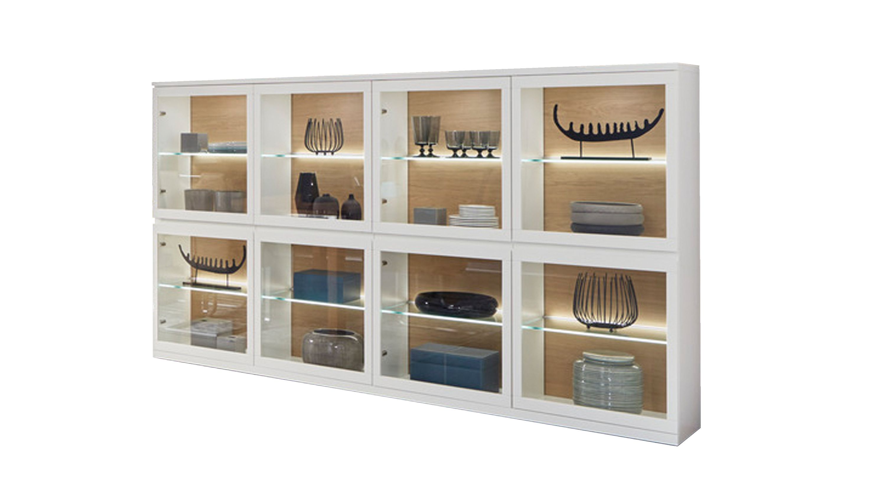 Weißes Highboard mit acht Glastüren und Innenbeleuchtung Regale mit Dekoration