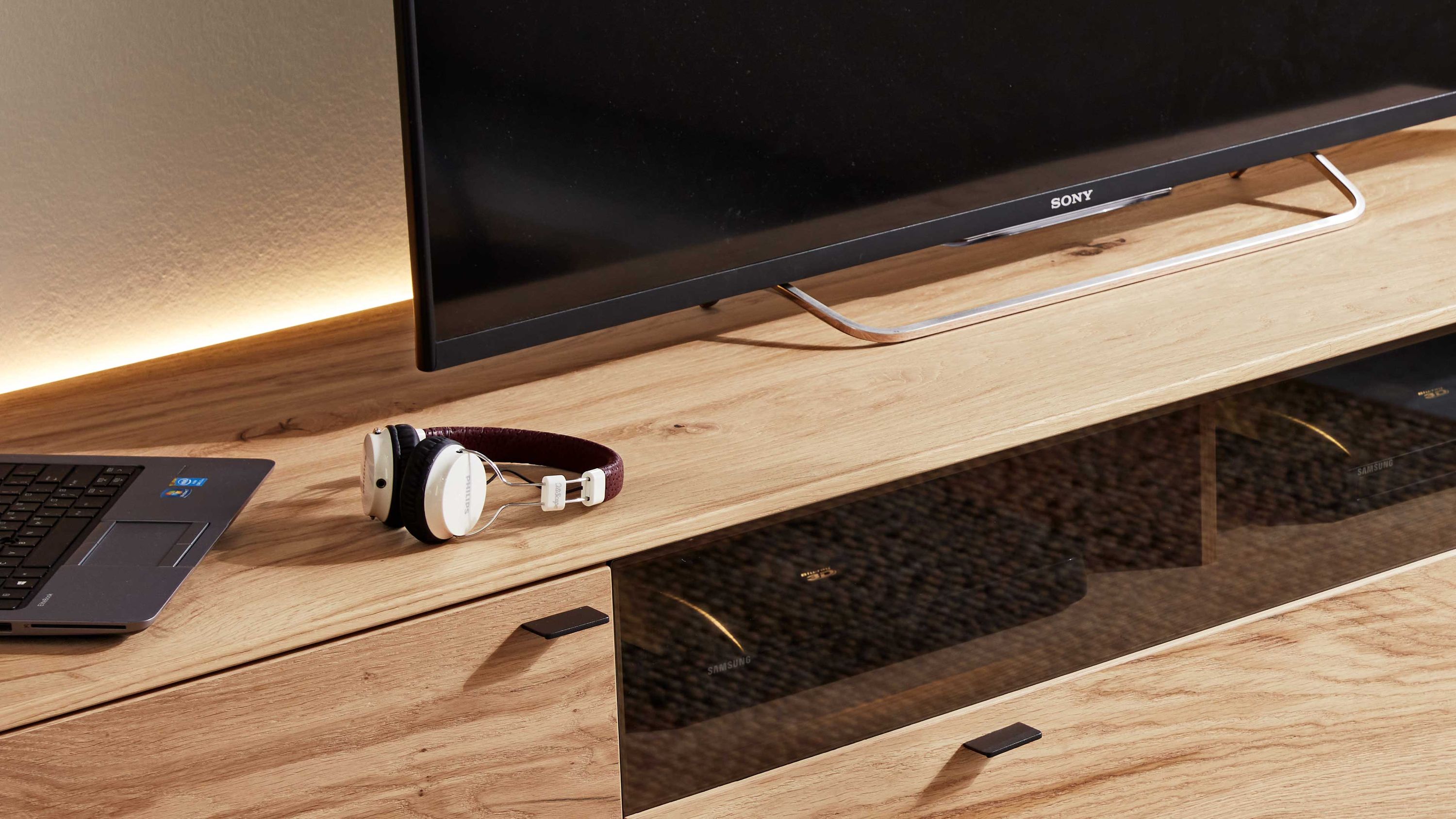 Interliving Esszimmer Serie 5604 - Ambiente-Beleuchtung V794-0019 12,7 Watt - für Lowboards