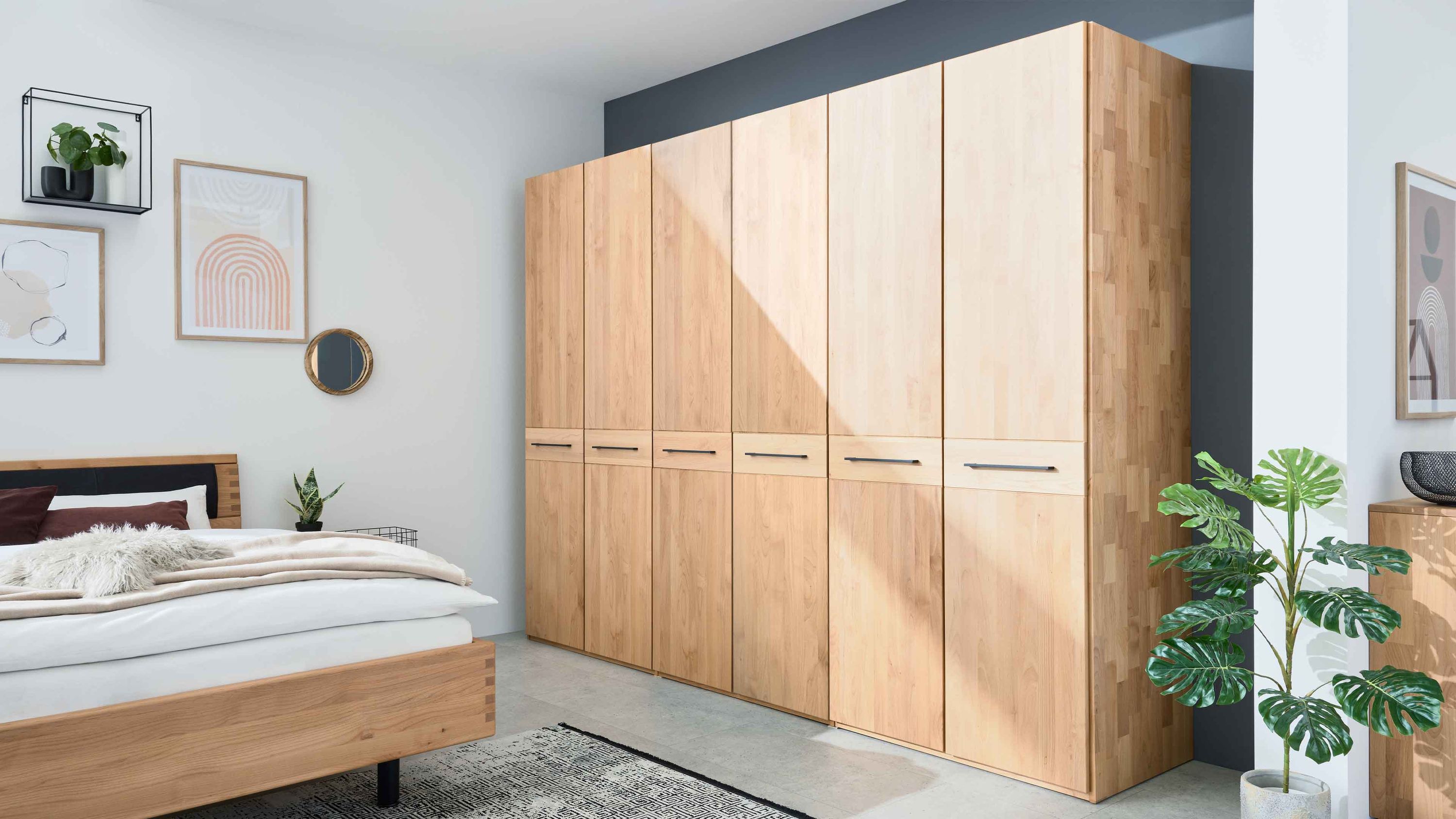 Interliving Schlafzimmer Serie 1028  Kleiderschrank 6006 Erle  sechstürig, Breite ca. 302 cm