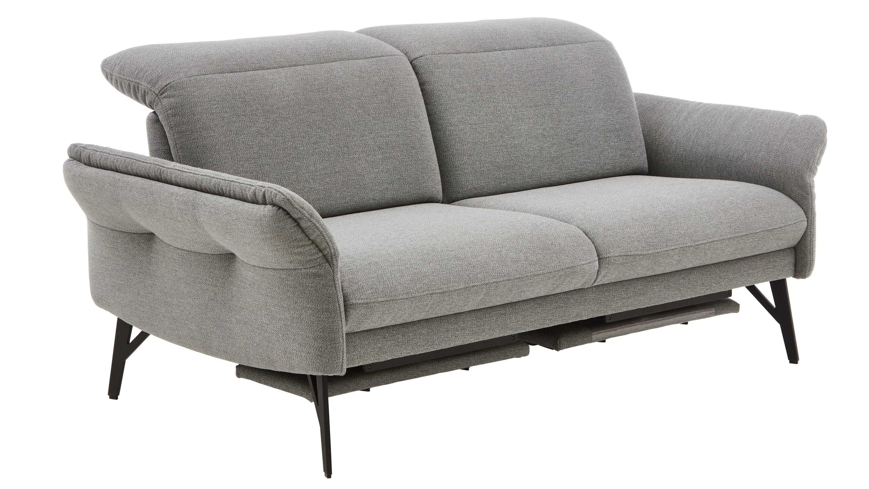 Zweisitziges Sofa mit gepolsterten Armlehnen und Metallfüßen Gletscherfarbenes Sofa mit zwei Sitzen gepolsterten Armlehnen und anthrazitfarbenen Metallfüßen