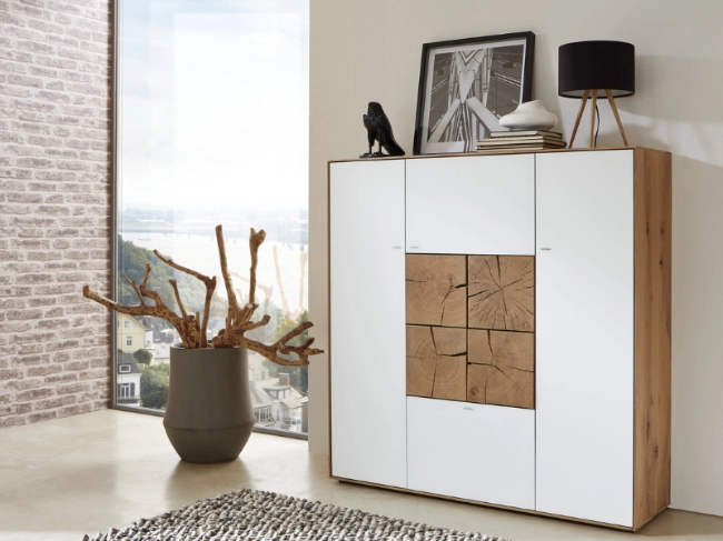 Hartmann Kommode in Weiß und Holz Zweifarbige Kommode von Hartmann mit weißen Fronten und Holzelementen in modernem Wohnraum