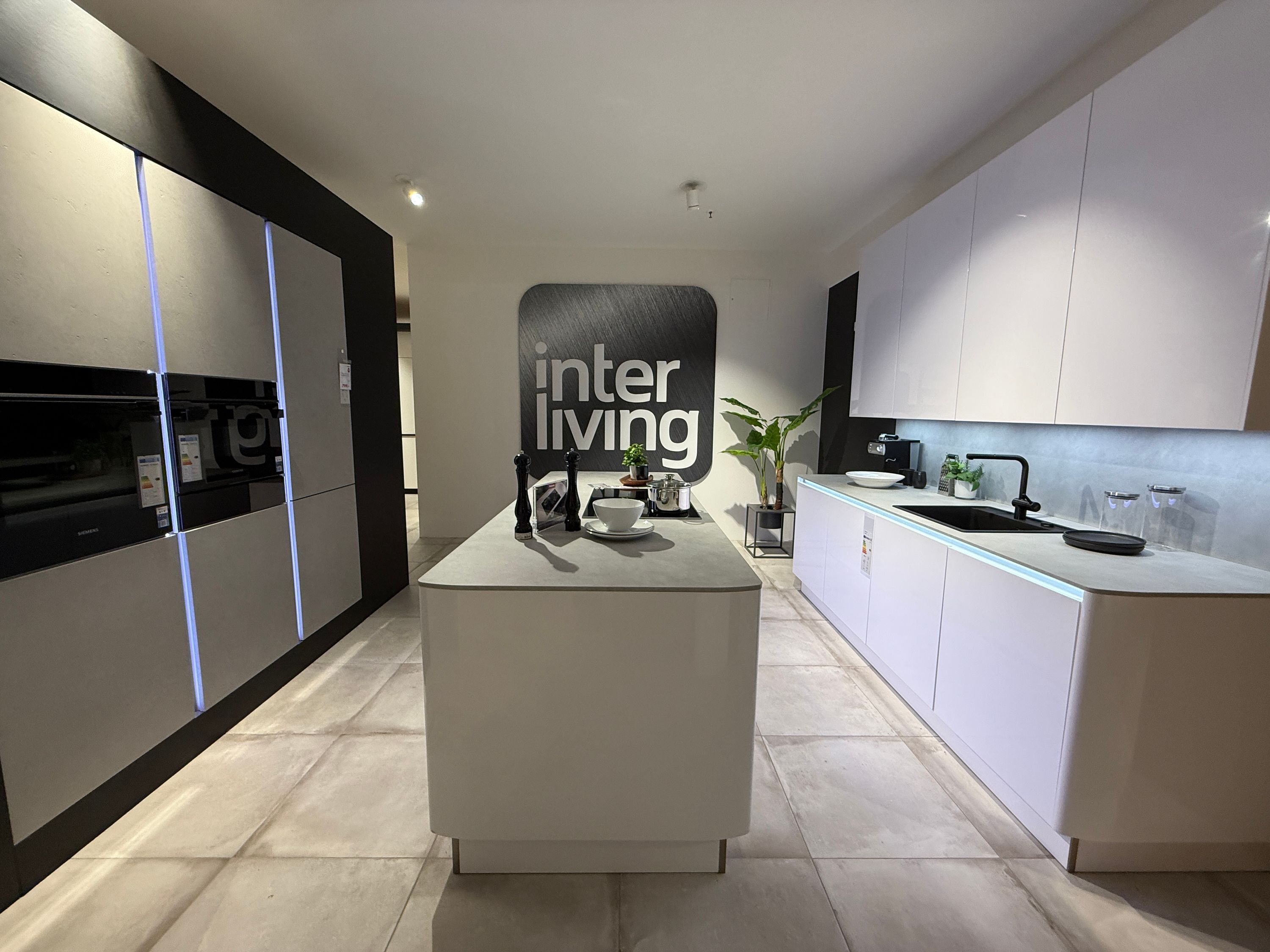 Einbauküche IL 3610 N12 MK 3160 Lack Arcticweiss Hochglanz Komplettverkauf