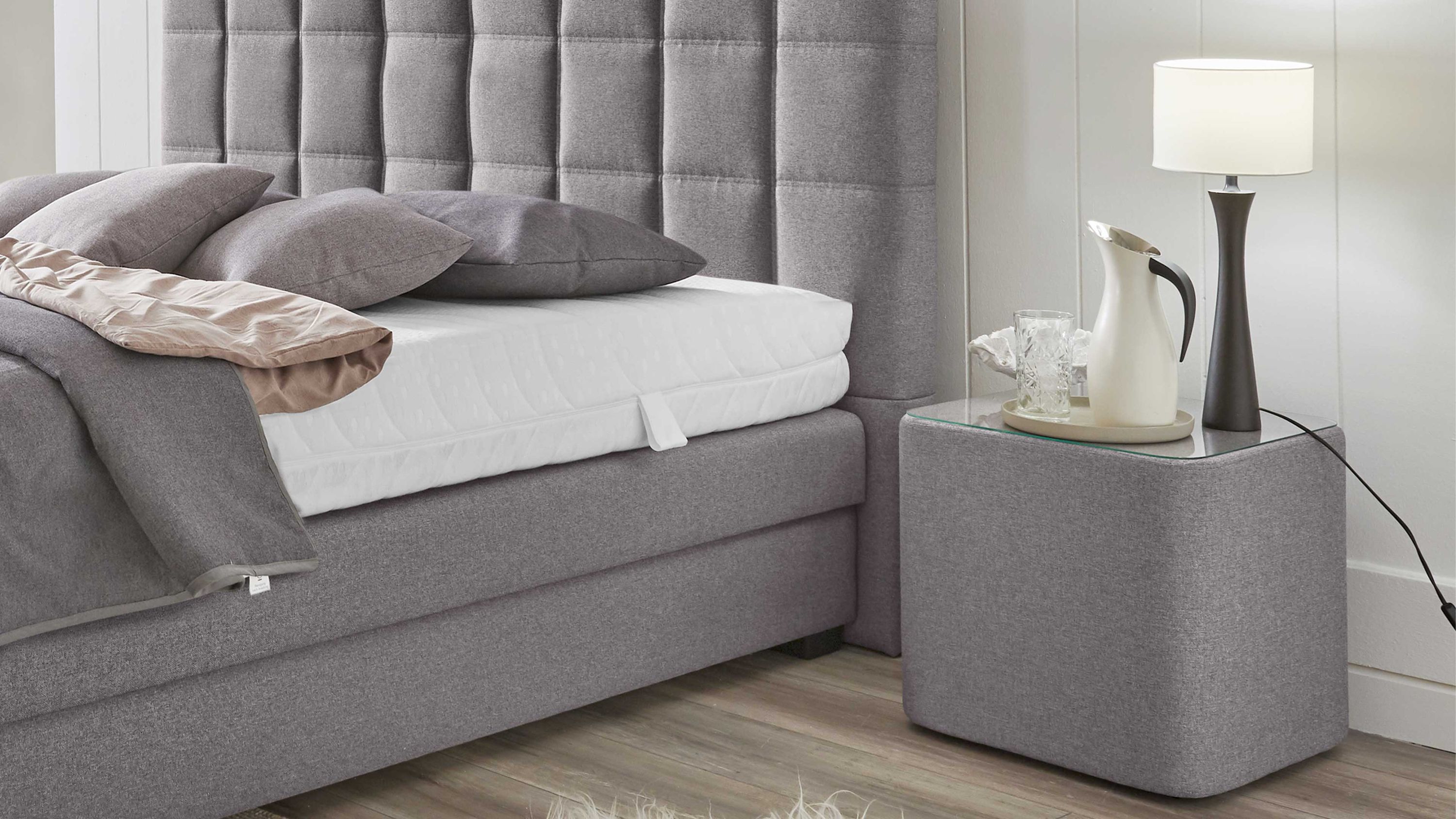 Comfortmaster OC-BX21088 - Nachtkonsole 39 silbergrauer Bezug Twister silver 281300 - ca. 48 x 48 cm