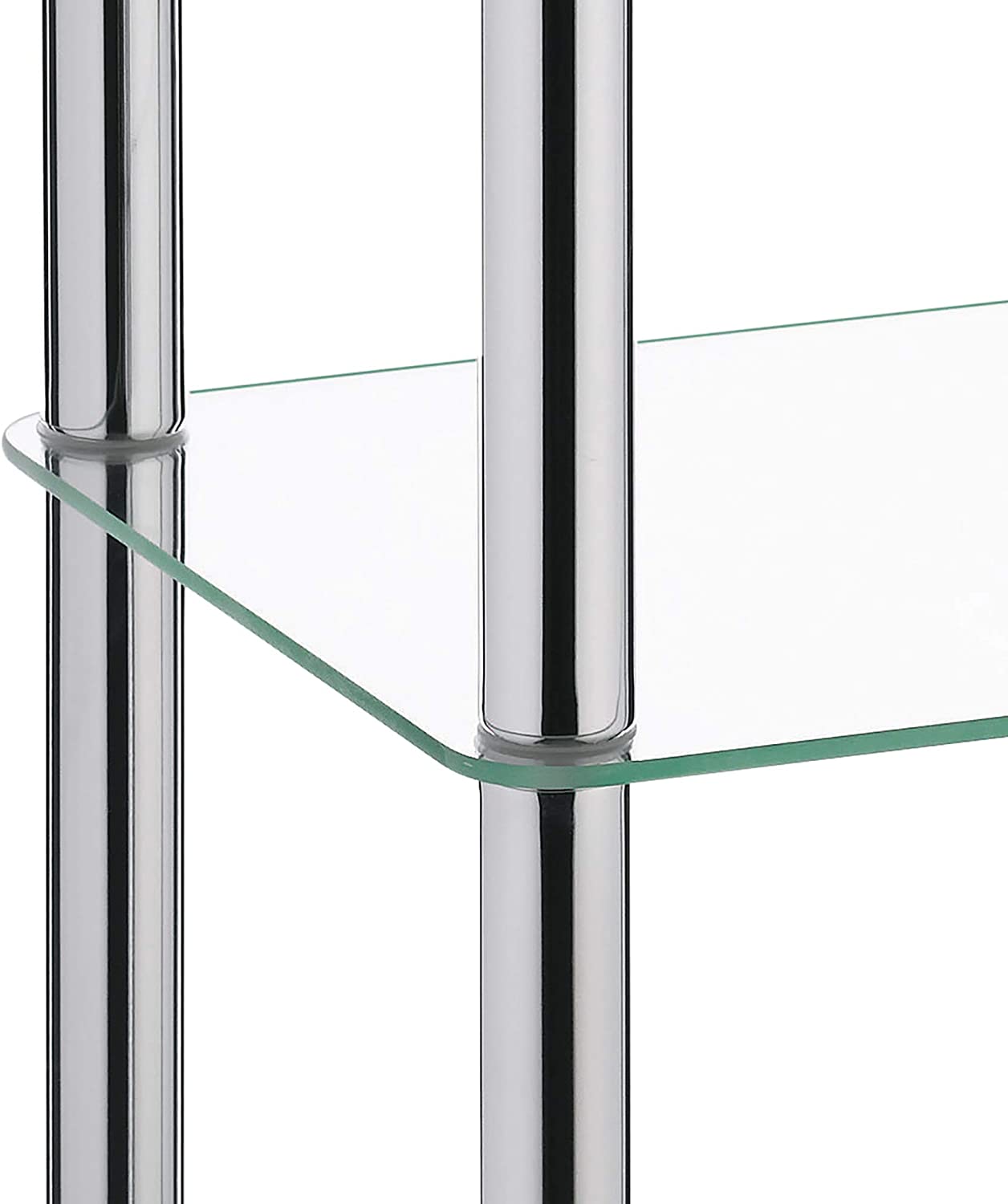 Nahaufnahme verchromtes Metallregal mit Glasboden