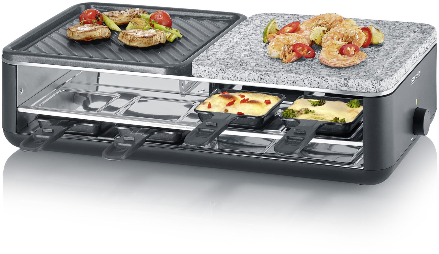 Schräge Frontansicht eines Raclette Grills mit geteilter Grillfläche 8 belegten Pfännchen Keramik & Grillstein