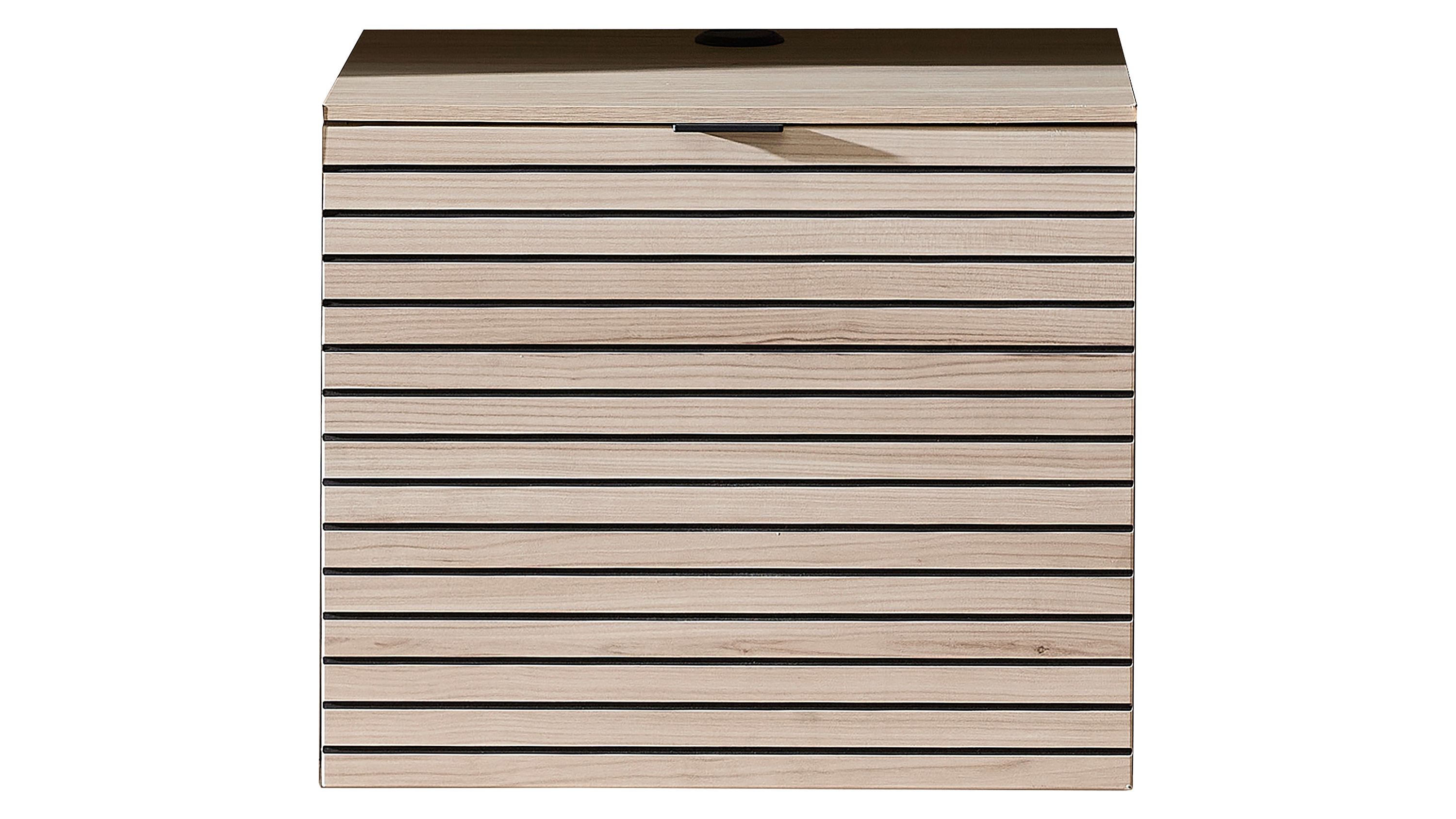 Lowboard mit Lamellenfront in heller Holzoptik Quadratisches Lowboard mit horizontalen Lamellen in heller Holzoptik