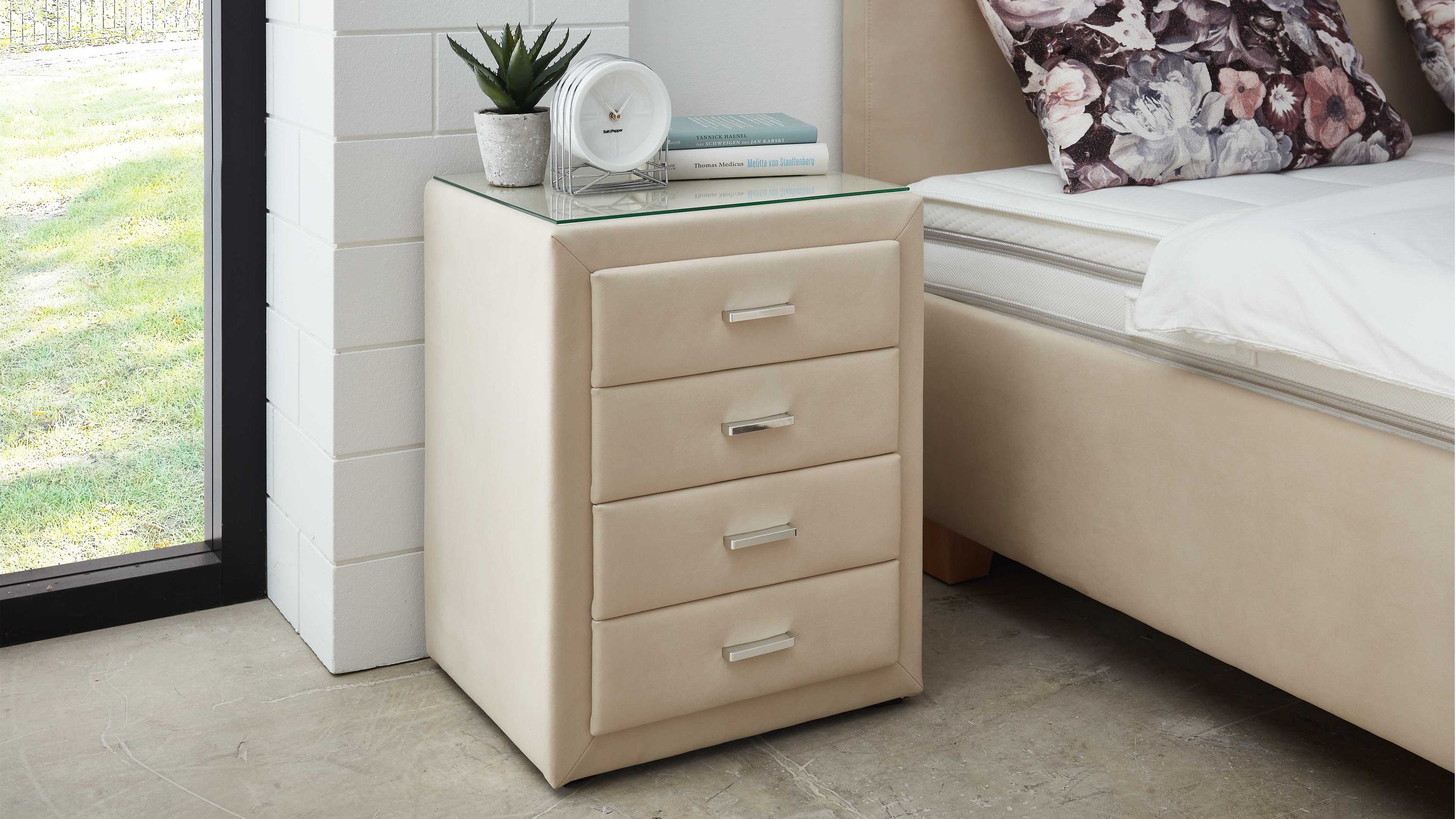 Comfortmaster Dreamplace 2.0 - Nachtkommode 43 naturfarbene Mikrofaser Felina 532000  vier Schubladen