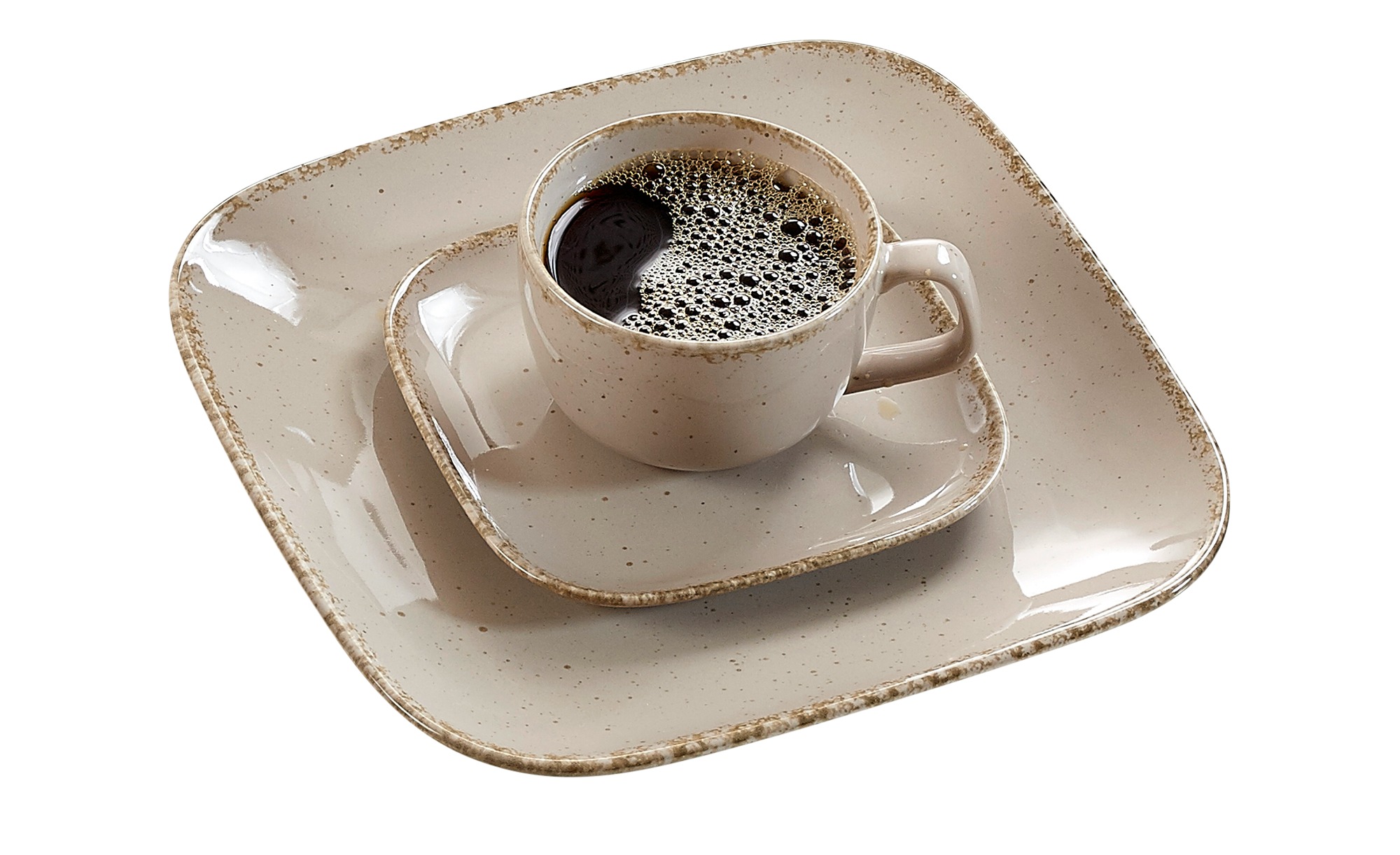 Braune Kaffeetasse mit Henkel auf passender  quadratischer Untertasse mit runden Ecken im schlichten Vintage-Stil