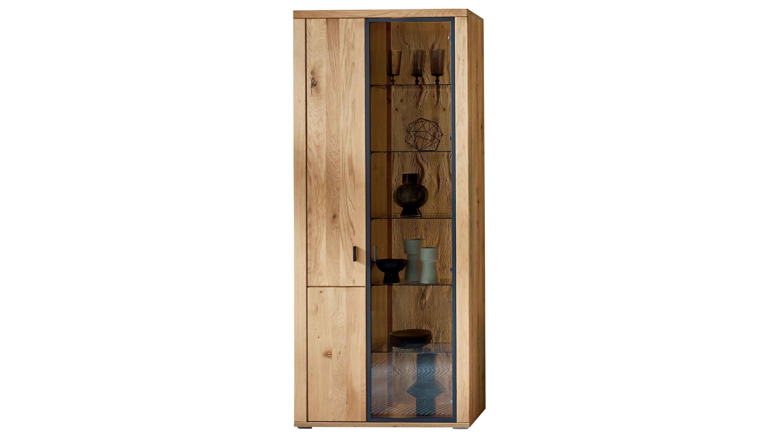 Vitrine mit zwei Türen in Holz und Glas Hohe Vitrine mit zwei Türen eine aus Holz und eine aus Glas in natürlicher Holzfarbe