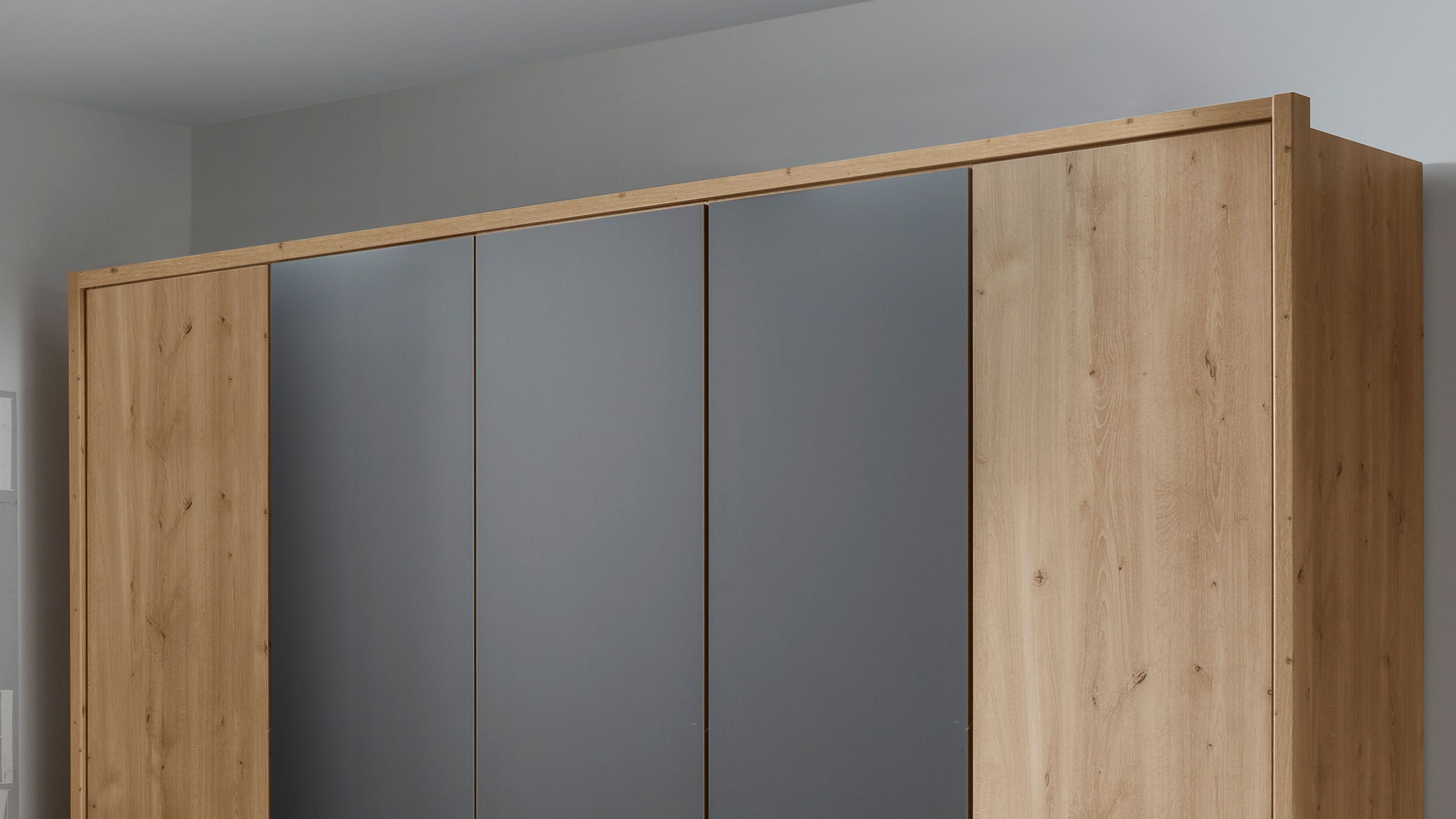 Schlafzimmerschrank mit Holz- und grauen Türen Schlafzimmerschrank mit vier Türen zwei in Holzoptik und zwei in grauer Farbe
