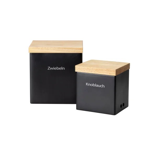 Zwei schwarze Dosen mit Holzdeckel  modern beschriftet mit Zwiebeln und Knoblauch