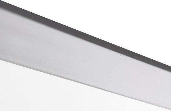 Deckenleuchte, Silber Flache  quadratische Deckenleuchte aus silberfarbenem Metall mit weißem Kunststoffdiffusor  seitlich im Wohnraum montiert