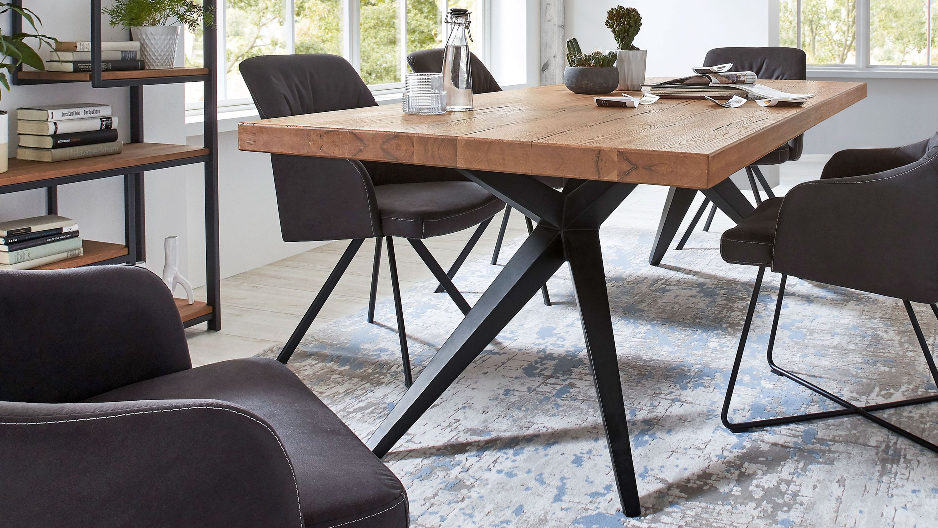 WOODS & TRENDS Vintage-Dining - Holztisch als Esstisch antik geölte Balkeneiche & Roheisen  ca. 180 x 100 cm