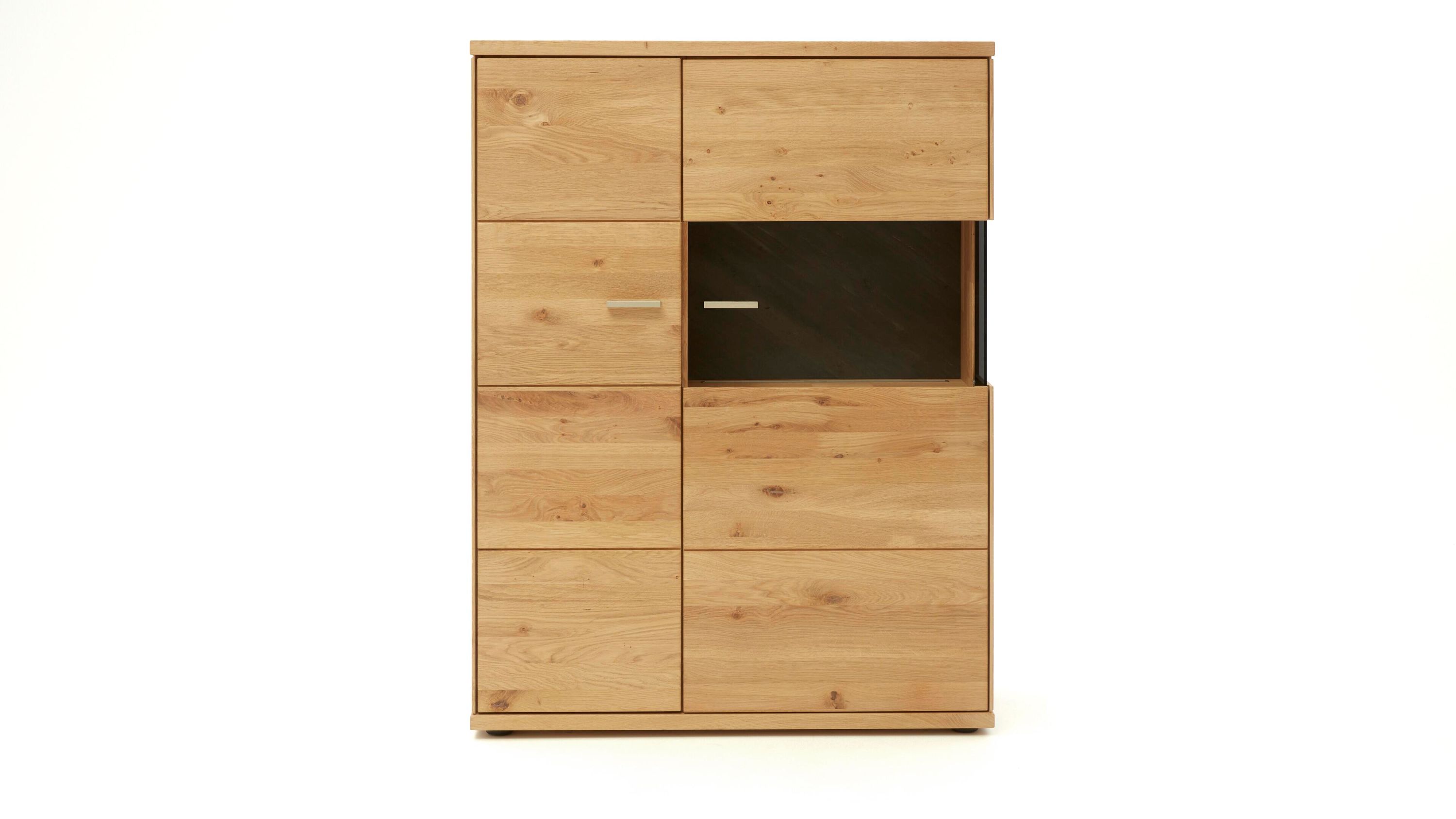Hohes Sideboard aus hellem Holz mit zwei Türen und einem offenen Fach