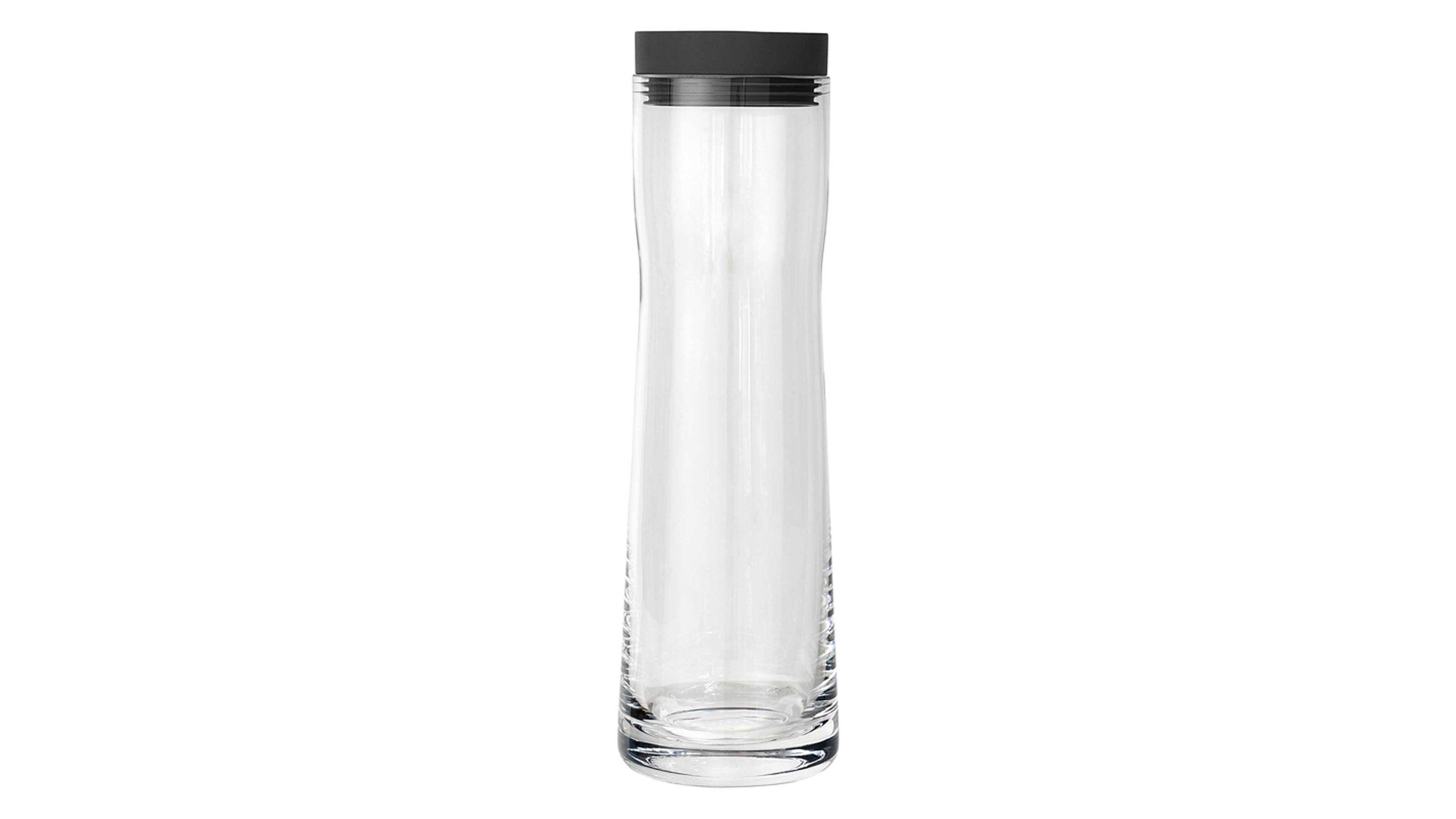 Schlanke Wasserkaraffe aus klarem Glas mit dunkelgrauem Deckel