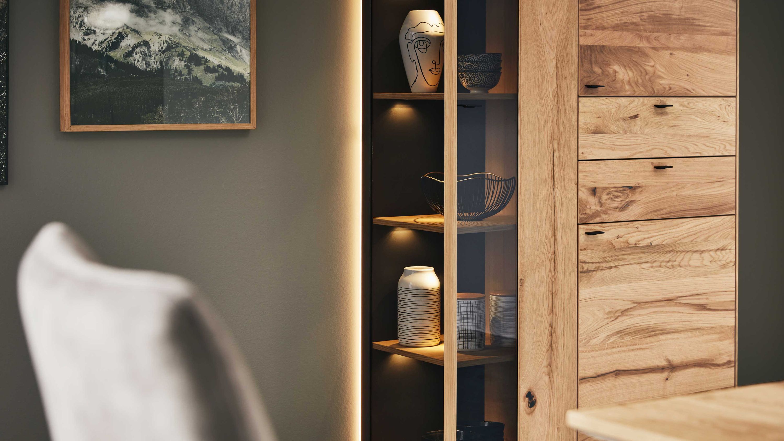 Interliving Esszimmer Serie 5604 - Ambiente-Beleuchtung V794-0057 18,5 Watt - für Vitrinen