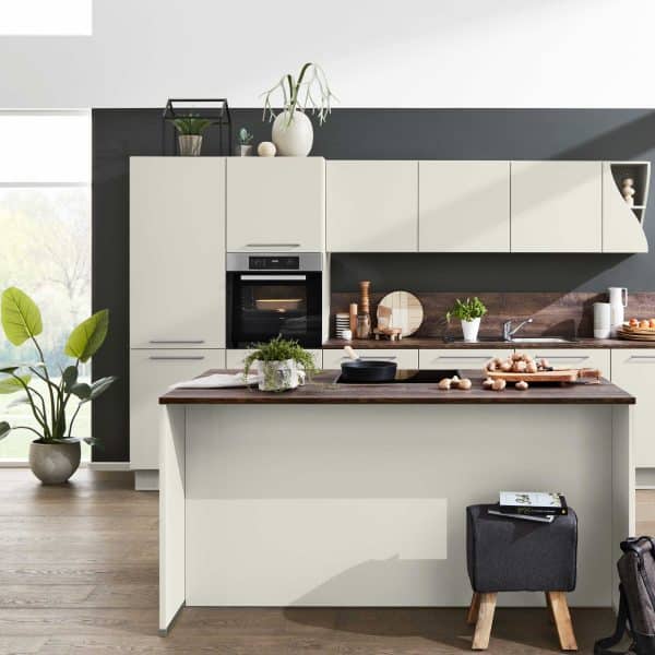 Interliving Küche Serie 3028 mit Miele-Einbaugeräten