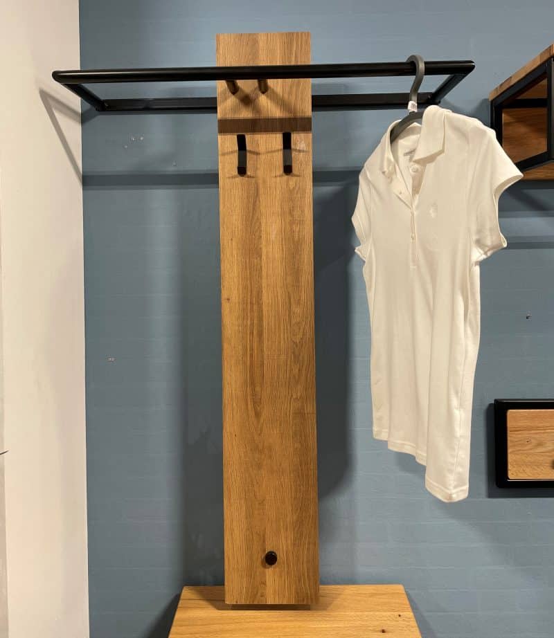 Garderobe 721030 Singapur