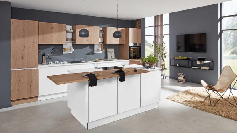 Interliving Küche Serie 3013 mit AEG Einbaugeräten